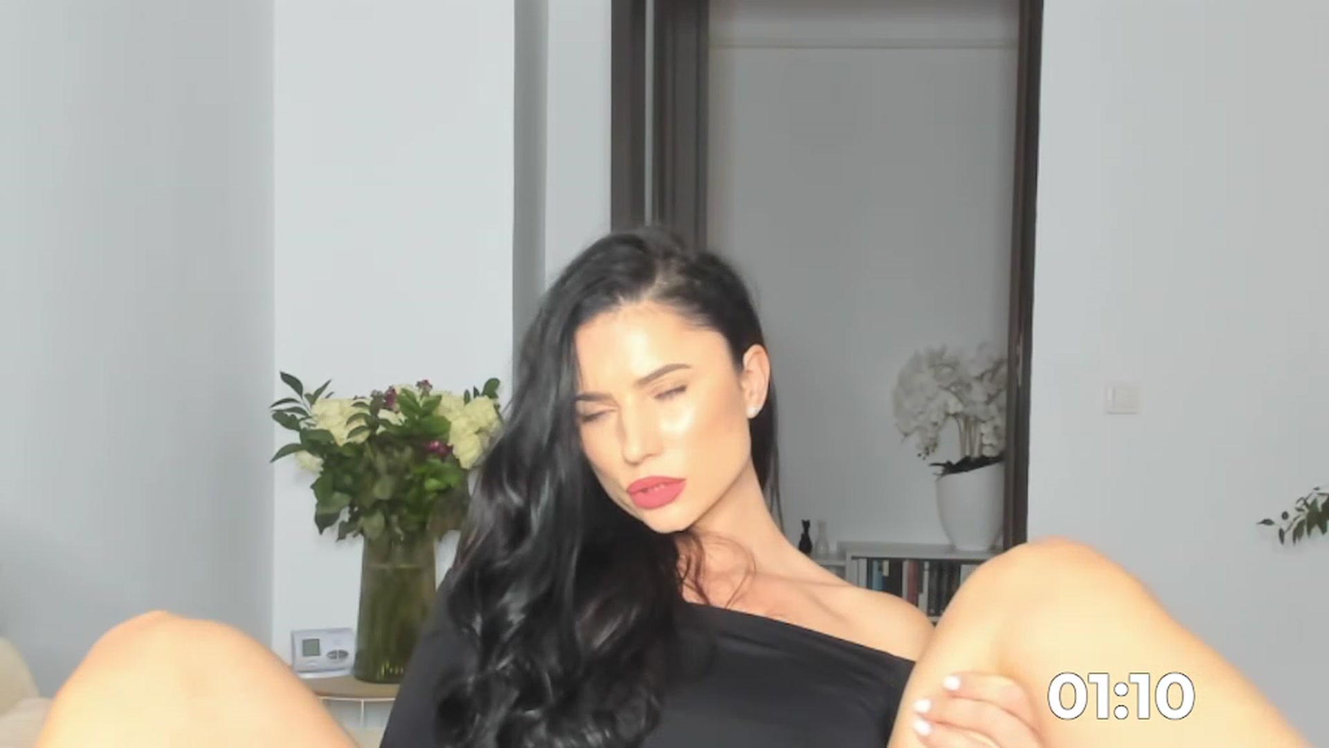 Gallery image thumbnail from Ms_Seductive's myfreecams stream on, 11/16/2023, 17:07 image 18 of 20
