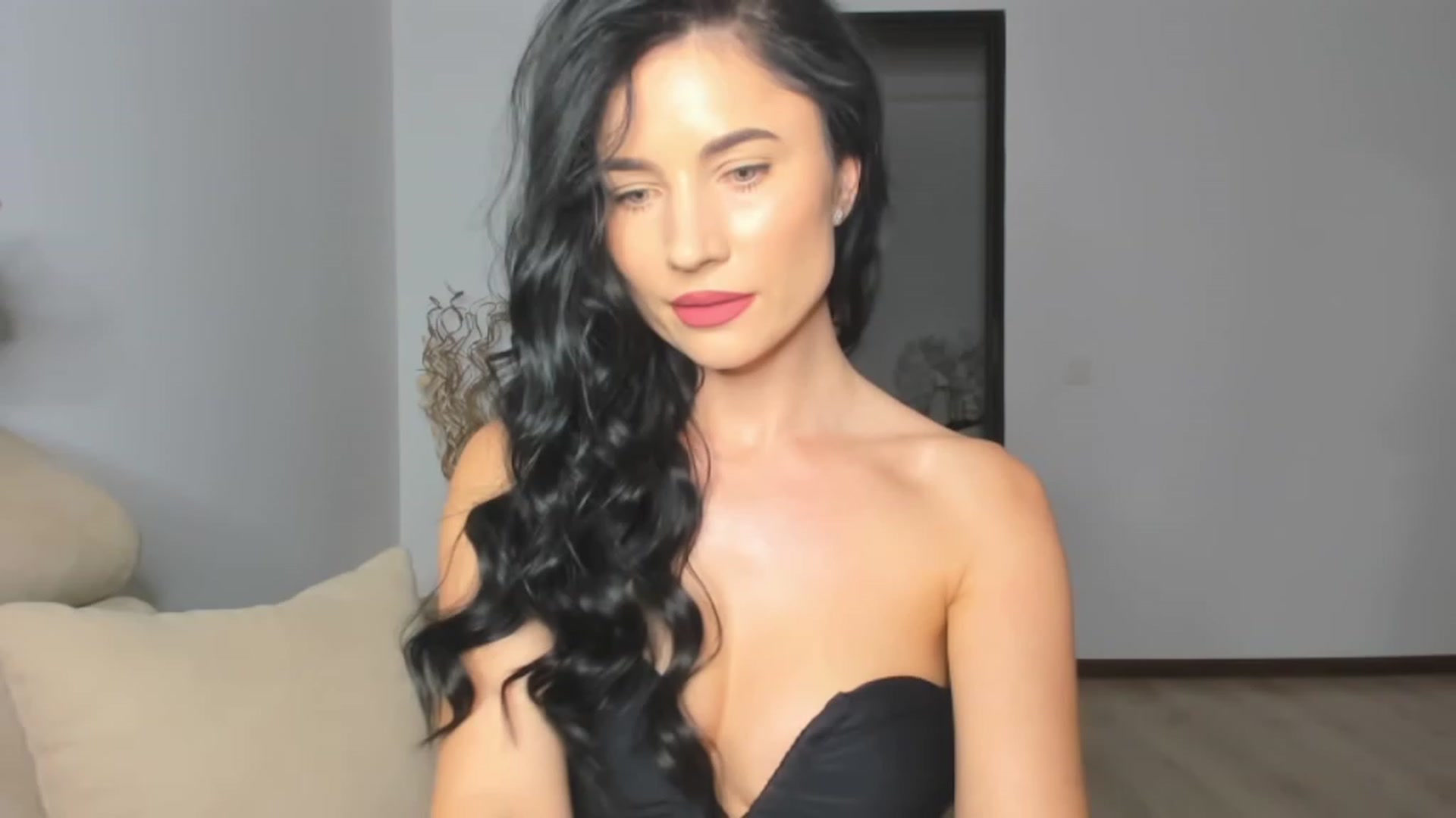 Gallery image thumbnail from Ms_Seductive's myfreecams stream on, 01/10/2024, 16:33 image 14 of 20