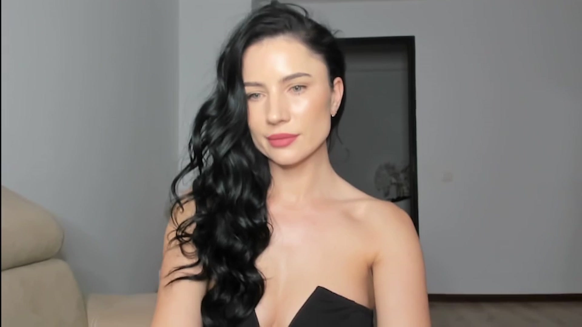 Gallery image thumbnail from Ms_Seductive's myfreecams stream on, 03/28/2024, 16:23 image 18 of 20
