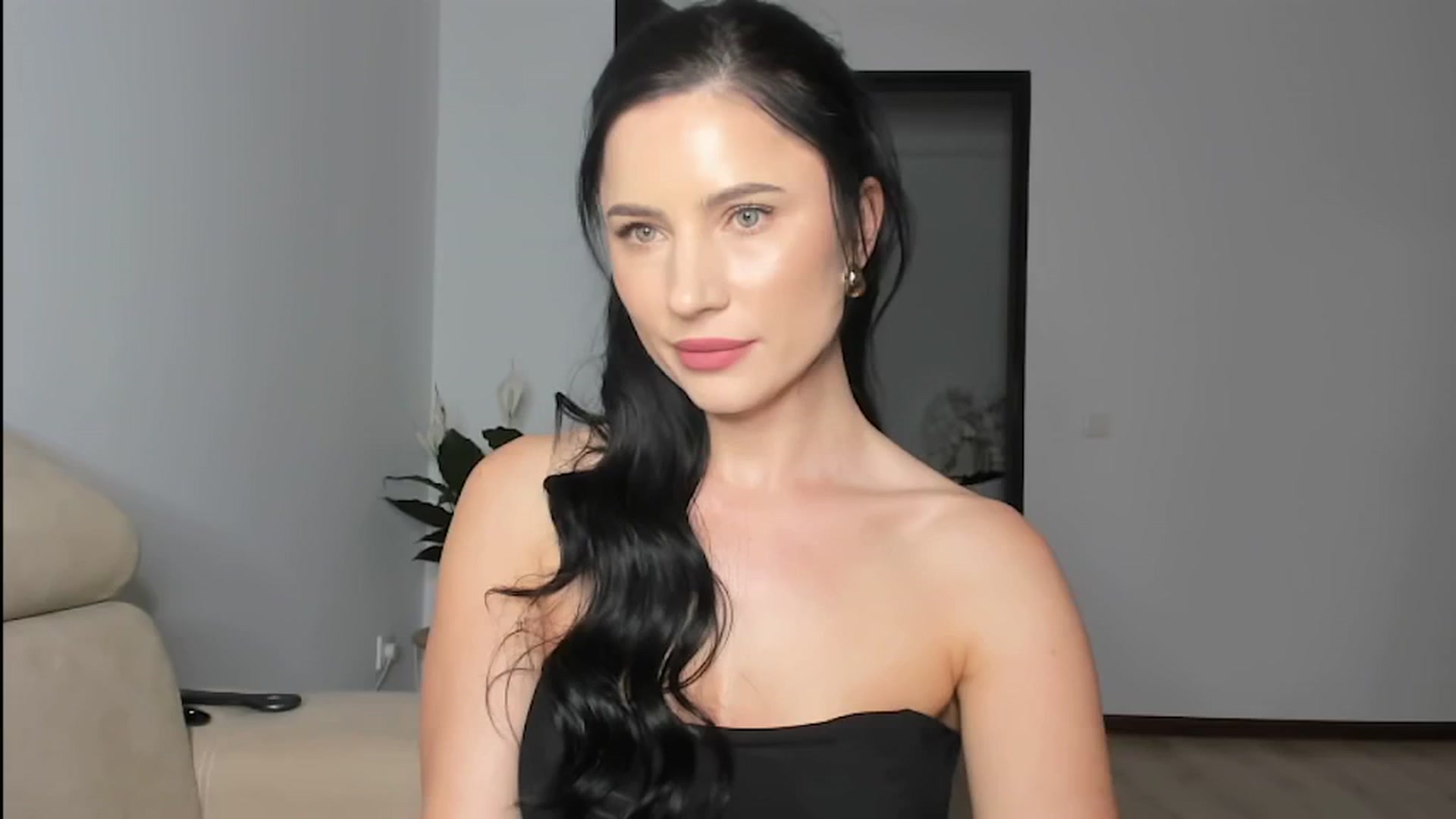 Gallery image thumbnail from Ms_Seductive's myfreecams stream on, 04/18/2024, 14:40 image 19 of 20