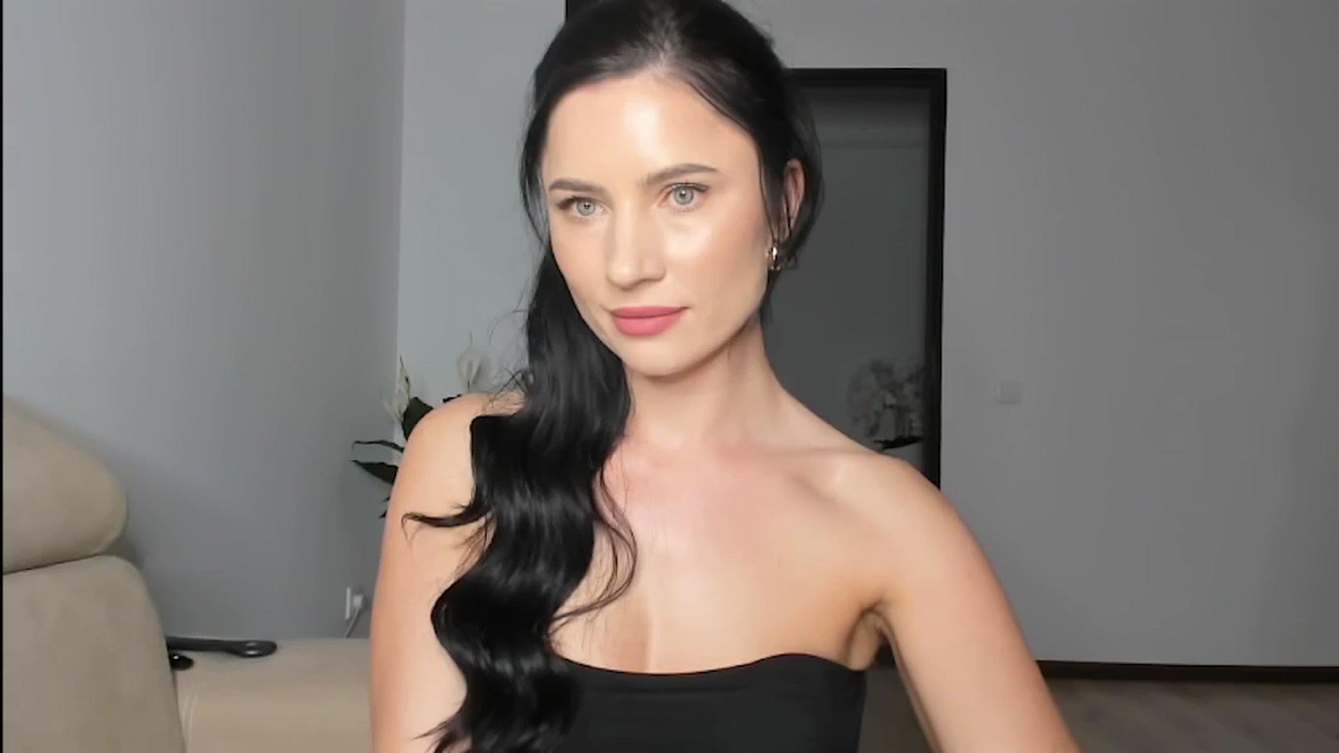 Gallery image thumbnail from Ms_Seductive's myfreecams stream on, 04/18/2024, 14:40 image 17 of 20