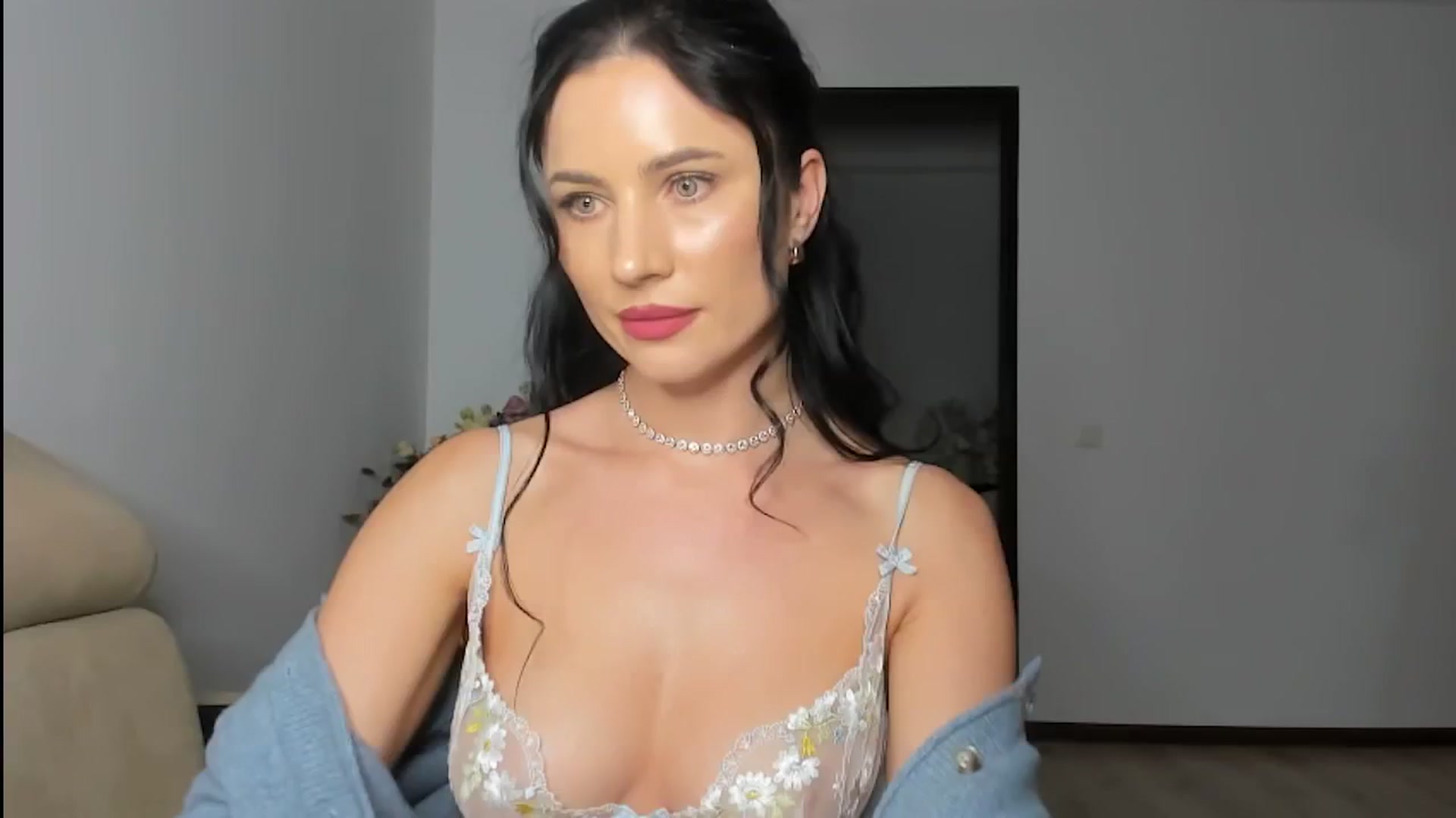 Gallery image thumbnail from Ms_Seductive's myfreecams stream on, 09/21/2024, 17:34 image 7 of 20