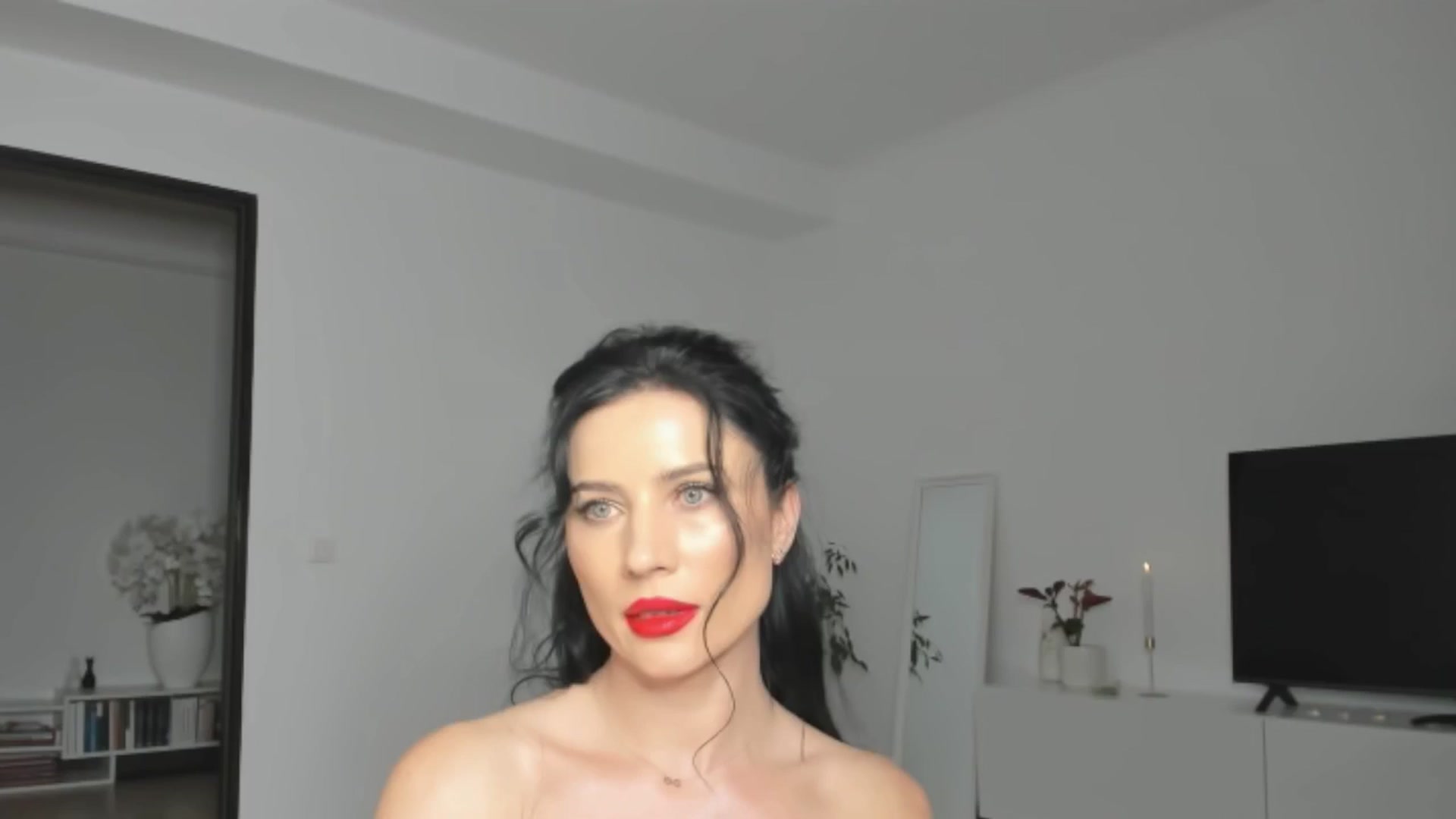 Gallery image thumbnail from Ms_Seductive's myfreecams stream on, 01/15/2025, 16:39 image 8 of 20