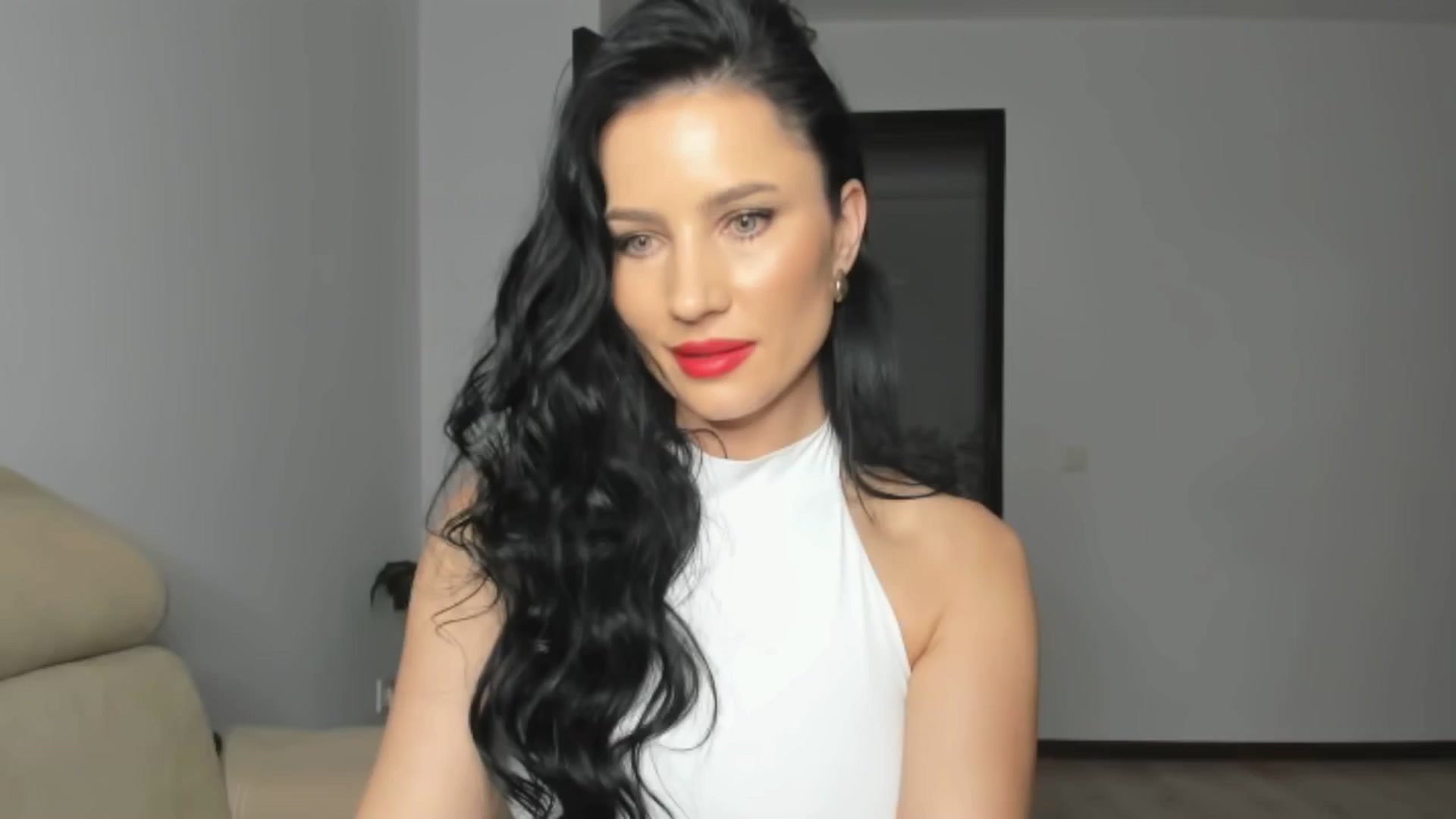 Gallery image thumbnail from Ms_Seductive's myfreecams stream on, 02/04/2025, 17:15 image 15 of 20