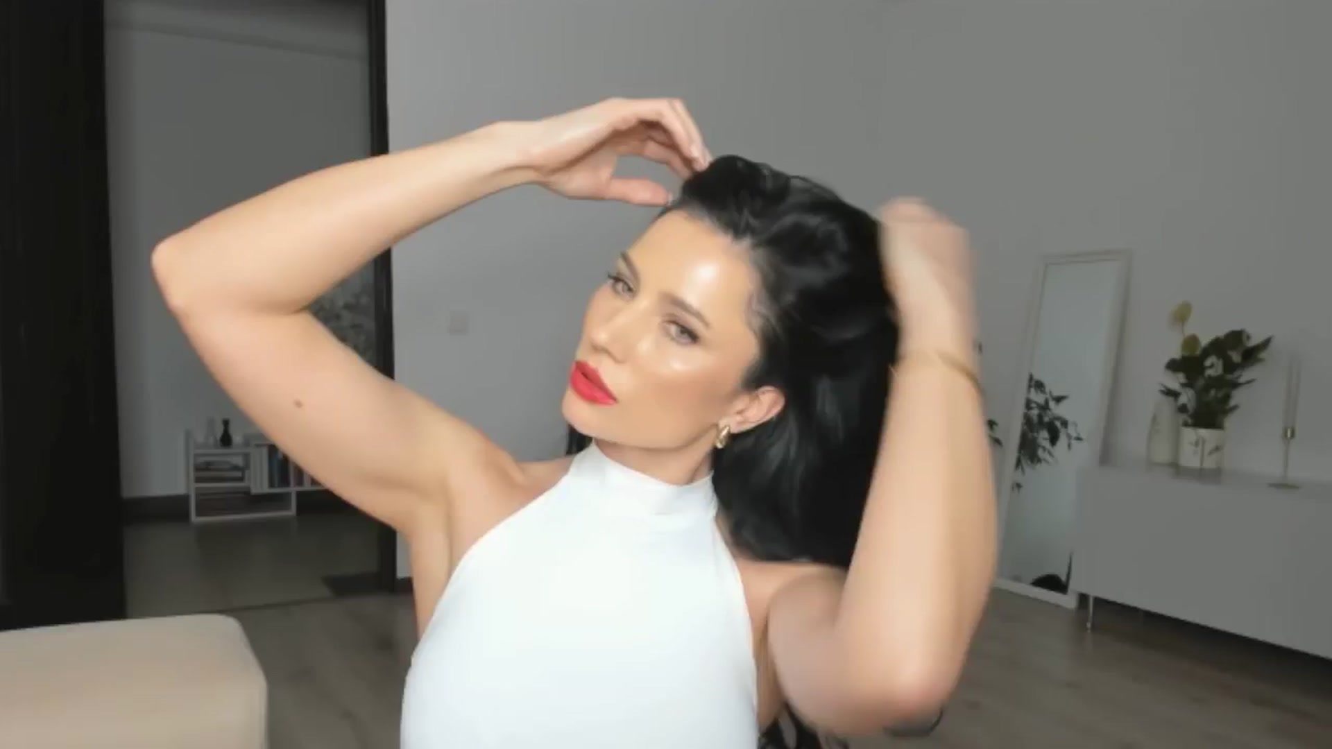 Gallery image thumbnail from Ms_Seductive's myfreecams stream on, 02/04/2025, 20:48 image 4 of 20