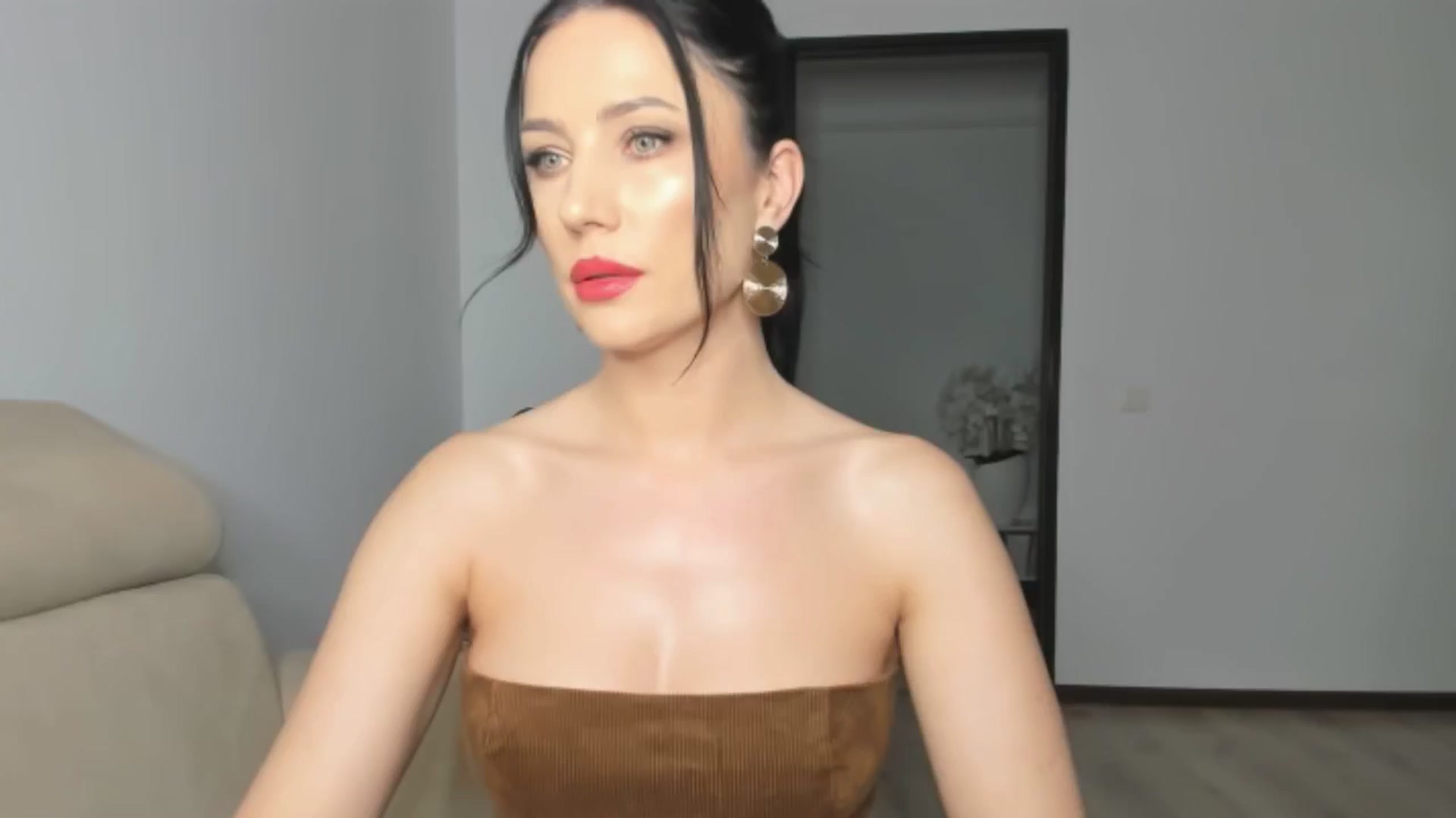 Gallery image thumbnail from Ms_Seductive's myfreecams stream on, 02/23/2025, 14:19 image 5 of 20