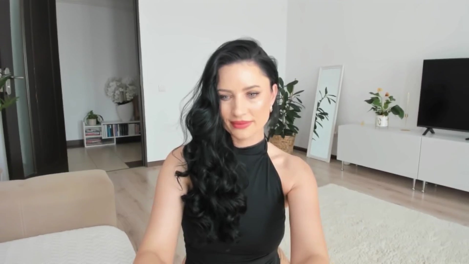 Gallery image thumbnail from Ms_Seductive's myfreecams stream on, 05/01/2025, 14:56 image 11 of 20