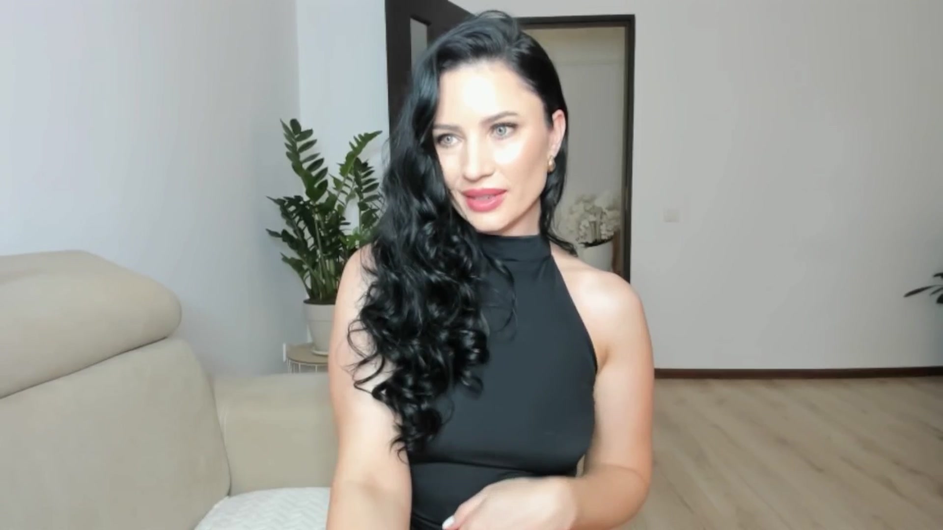 Gallery image thumbnail from Ms_Seductive's myfreecams stream on, 05/01/2025, 18:11 image 2 of 20