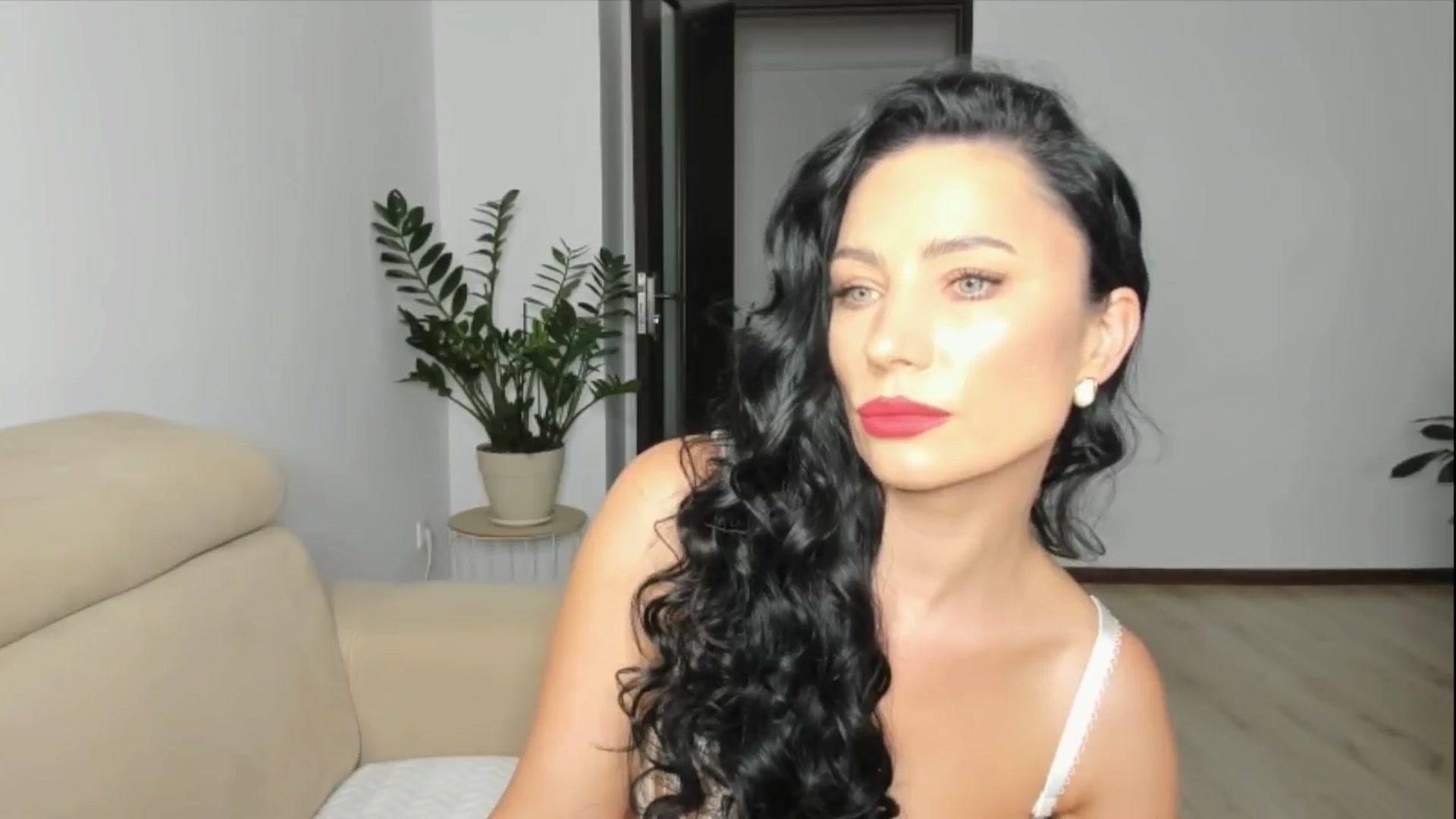 Gallery image thumbnail from Ms_Seductive's myfreecams stream on, 09/17/2025, 13:26 image 16 of 20