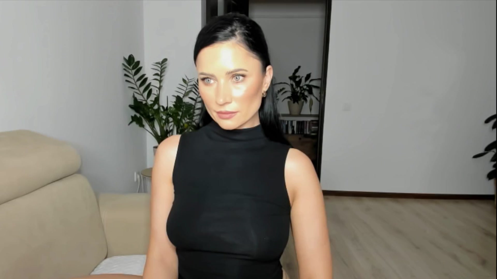 Gallery image thumbnail from Ms_Seductive's myfreecams stream on, 10/16/2025, 15:32 image 2 of 20
