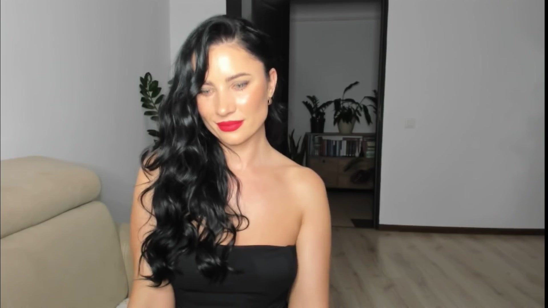 Gallery image thumbnail from Ms_Seductive's myfreecams stream on, 12/04/2025, 16:22 image 13 of 20