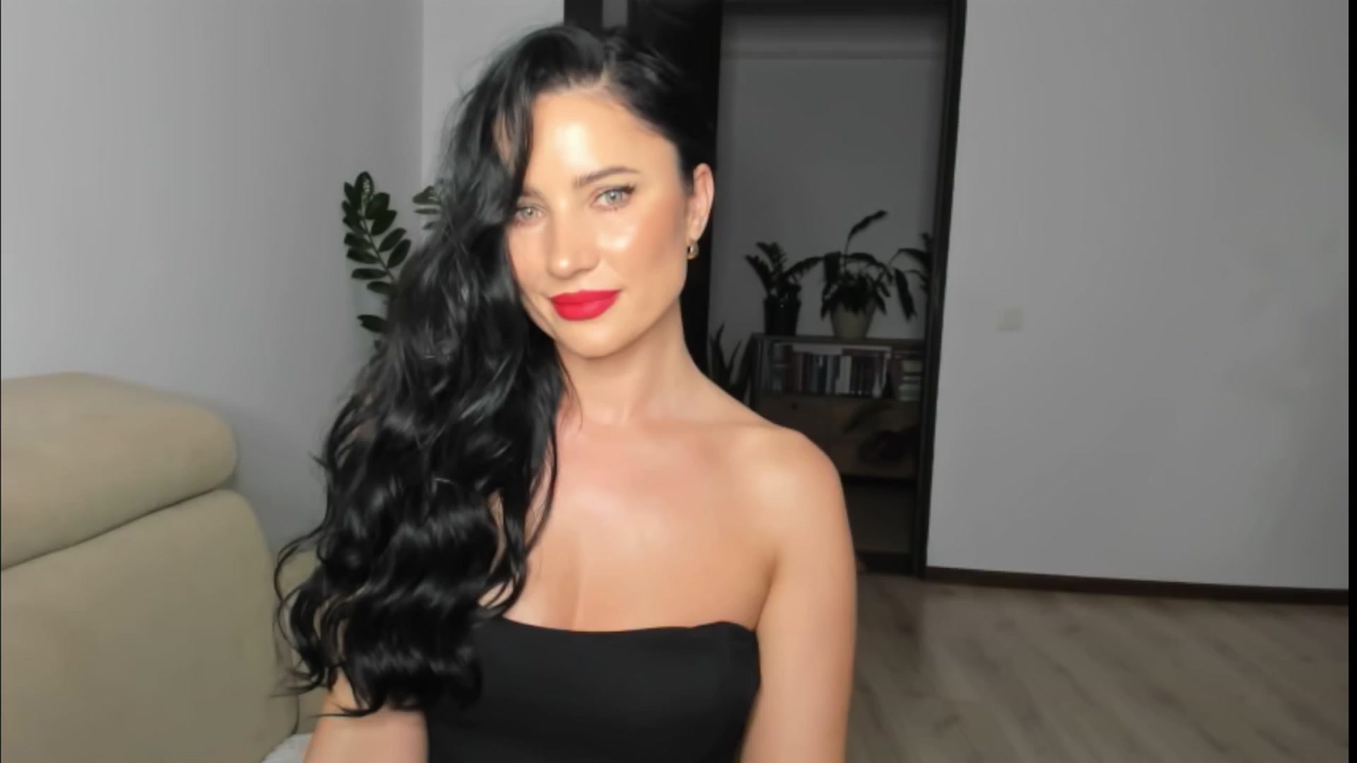 Gallery image thumbnail from Ms_Seductive's myfreecams stream on, 12/04/2025, 16:22 image 14 of 20
