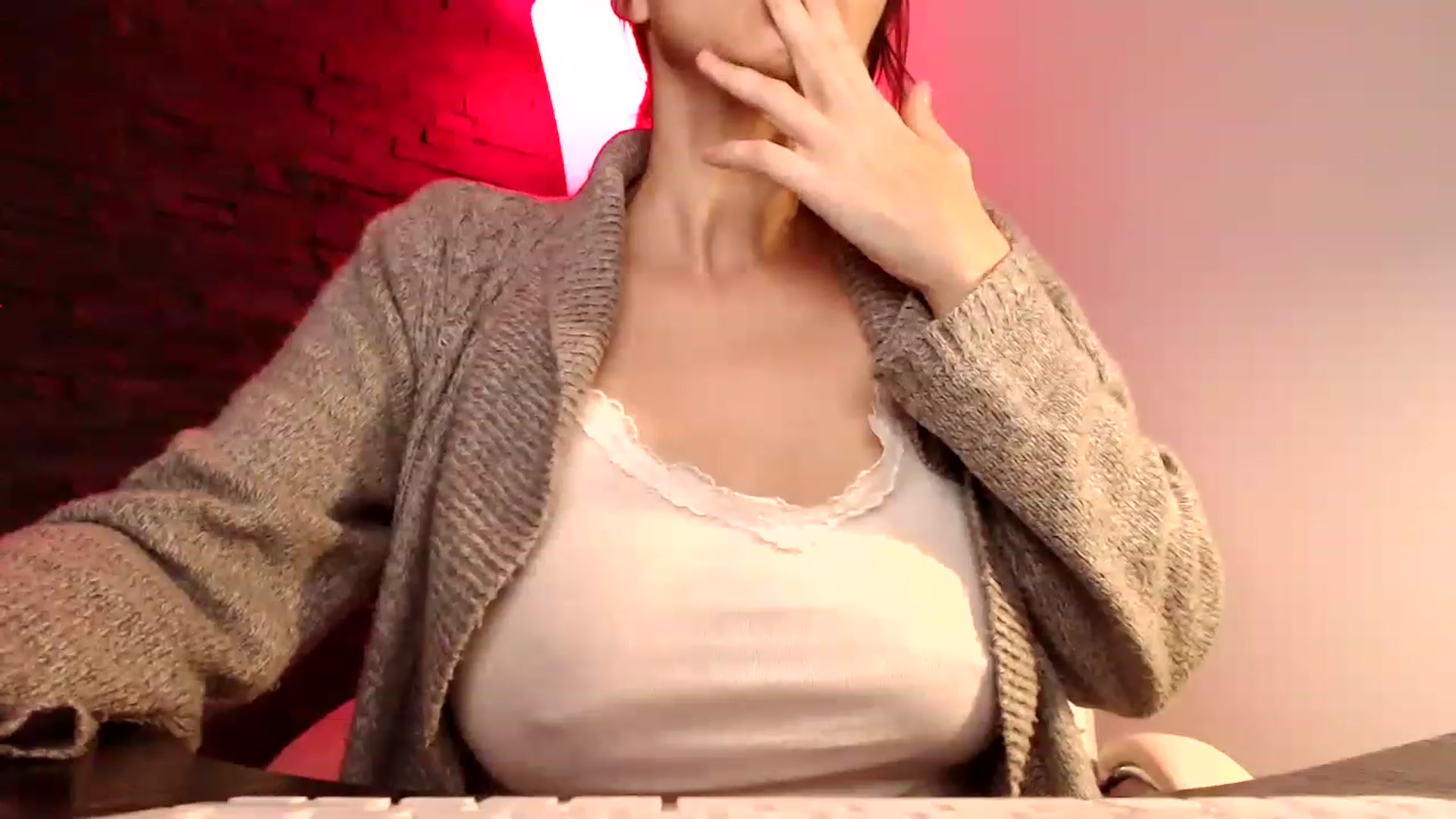 Gallery image thumbnail from Ms_Sultriness's myfreecams stream on, 01/21/2023, 18:40 image 18 of 20