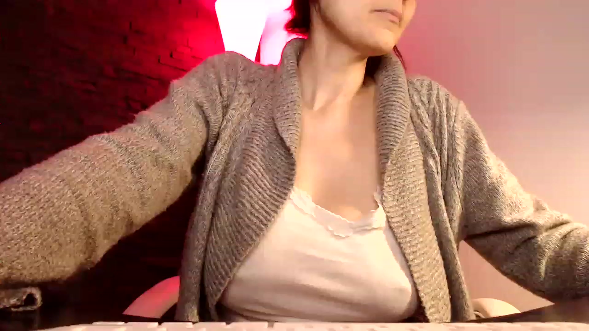 Gallery image thumbnail from Ms_Sultriness's myfreecams stream on, 01/21/2023, 19:12 image 5 of 20