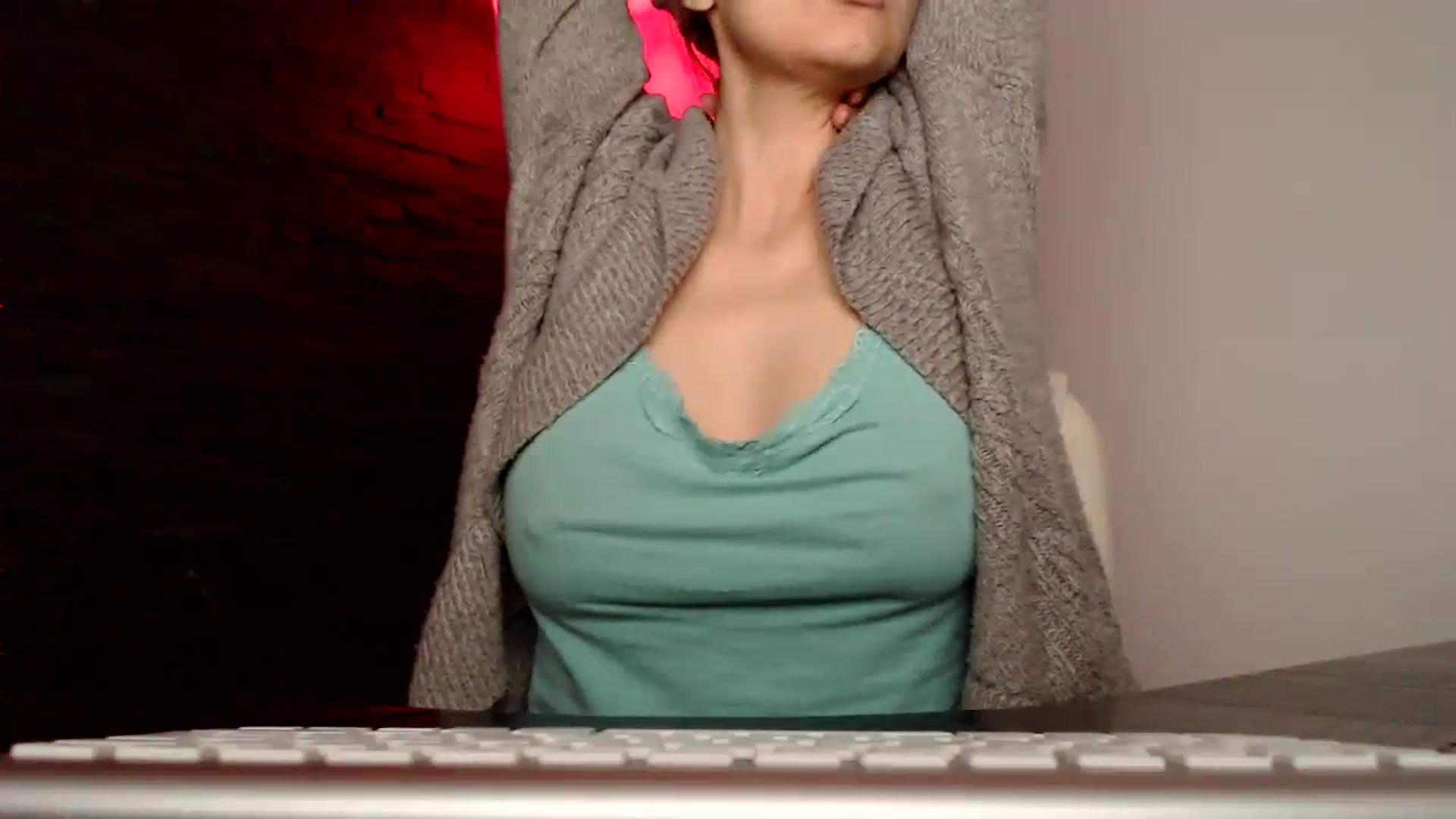 Gallery image thumbnail from Ms_Sultriness's myfreecams stream on, 02/15/2024, 17:53 image 4 of 20