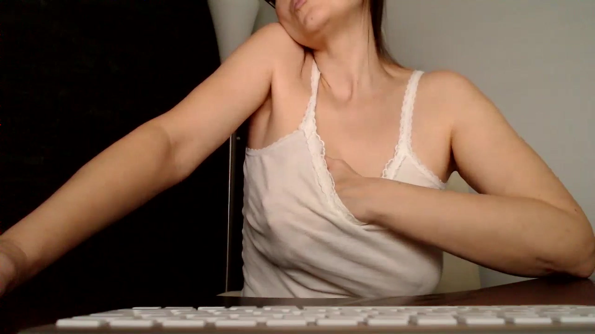 Gallery image thumbnail from Ms_Sultriness's myfreecams stream on, 02/20/2024, 19:17 image 4 of 20