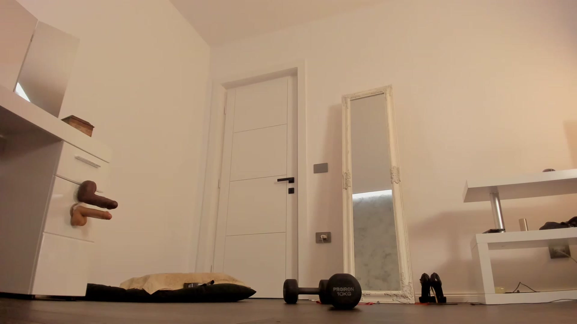 Gallery image thumbnail from Ms_Ugly's myfreecams stream on, 04/10/2023, 10:24 image 19 of 20