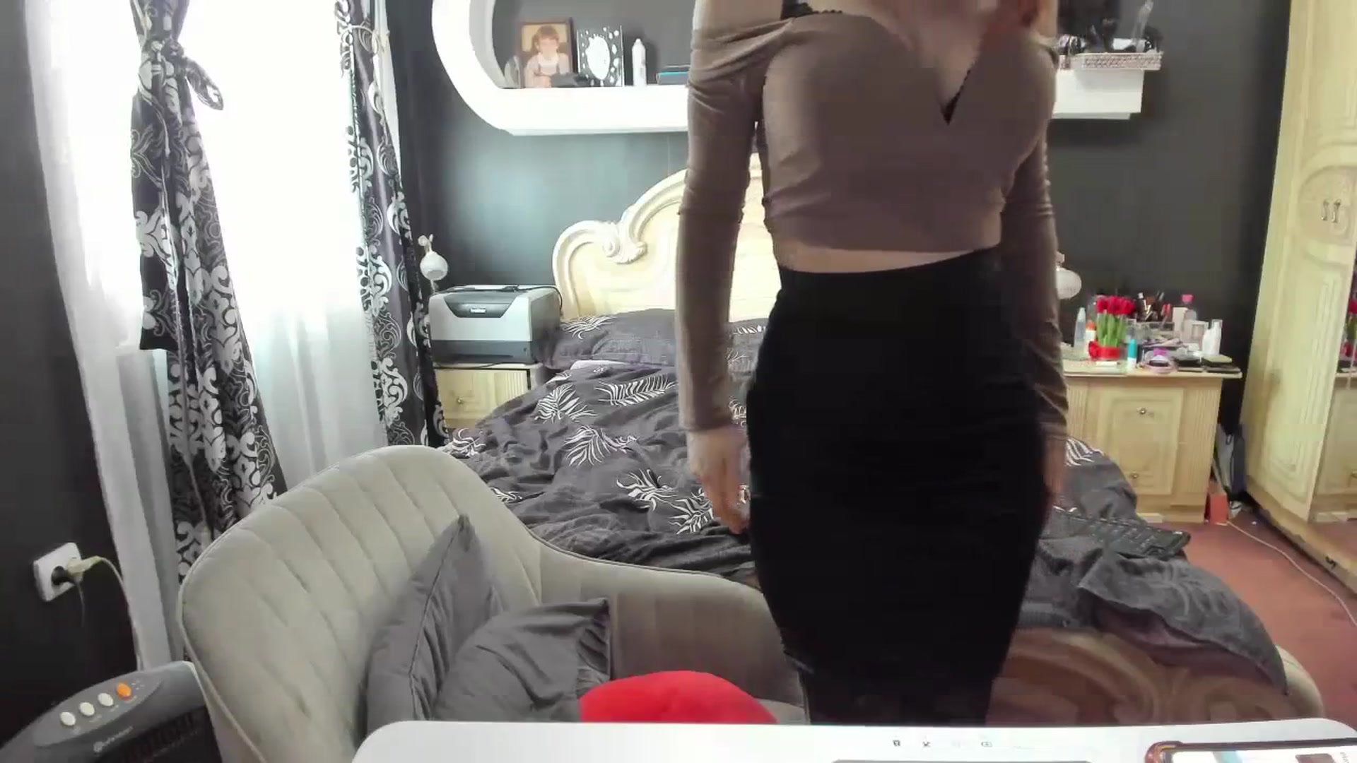 Gallery image thumbnail from Ms_Violette's myfreecams stream on, 03/18/2024, 08:29 image 18 of 20