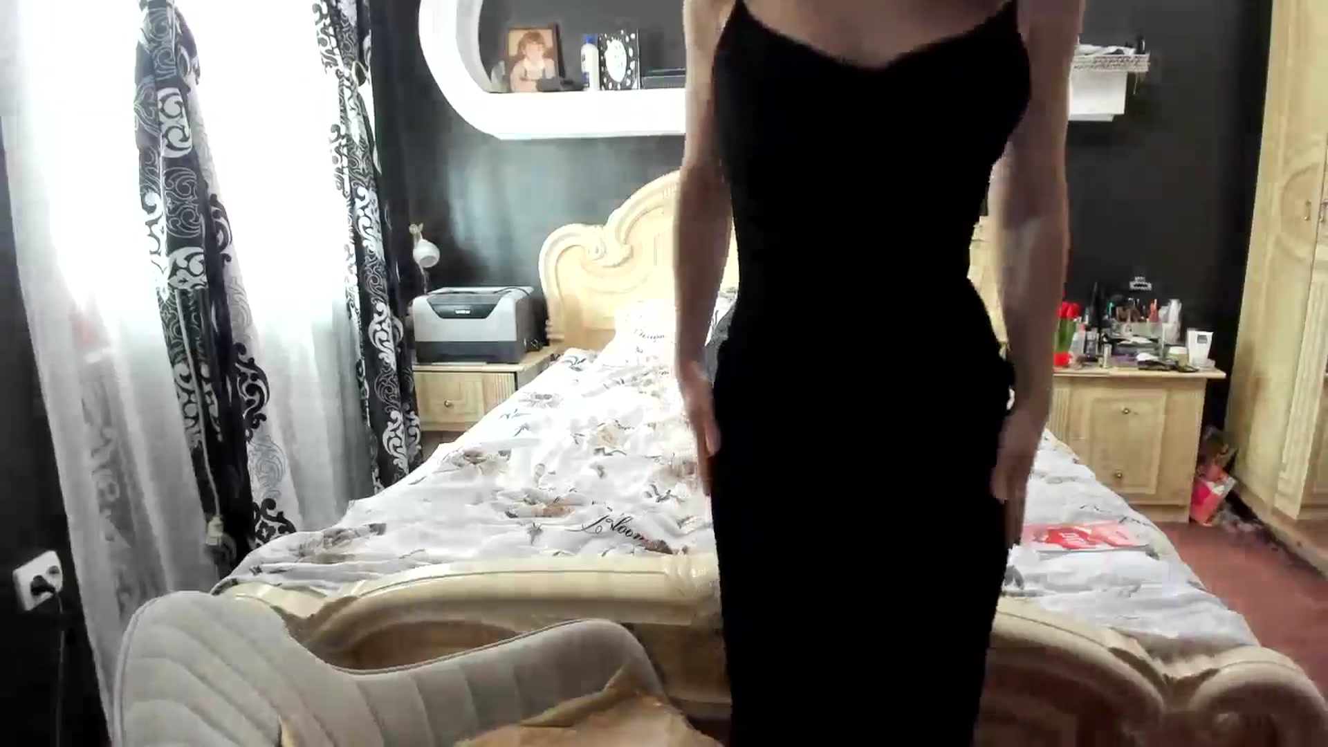 Gallery image thumbnail from Ms_Violette's myfreecams stream on, 05/13/2024, 07:19 image 10 of 20