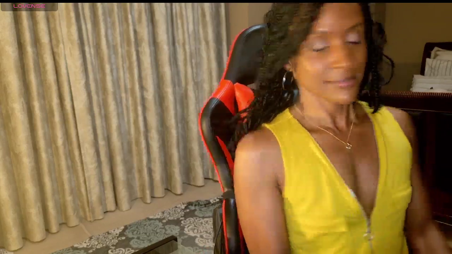 Gallery image thumbnail from Ms_WetNWild's myfreecams stream on, 08/16/2024, 13:56 image 7 of 20