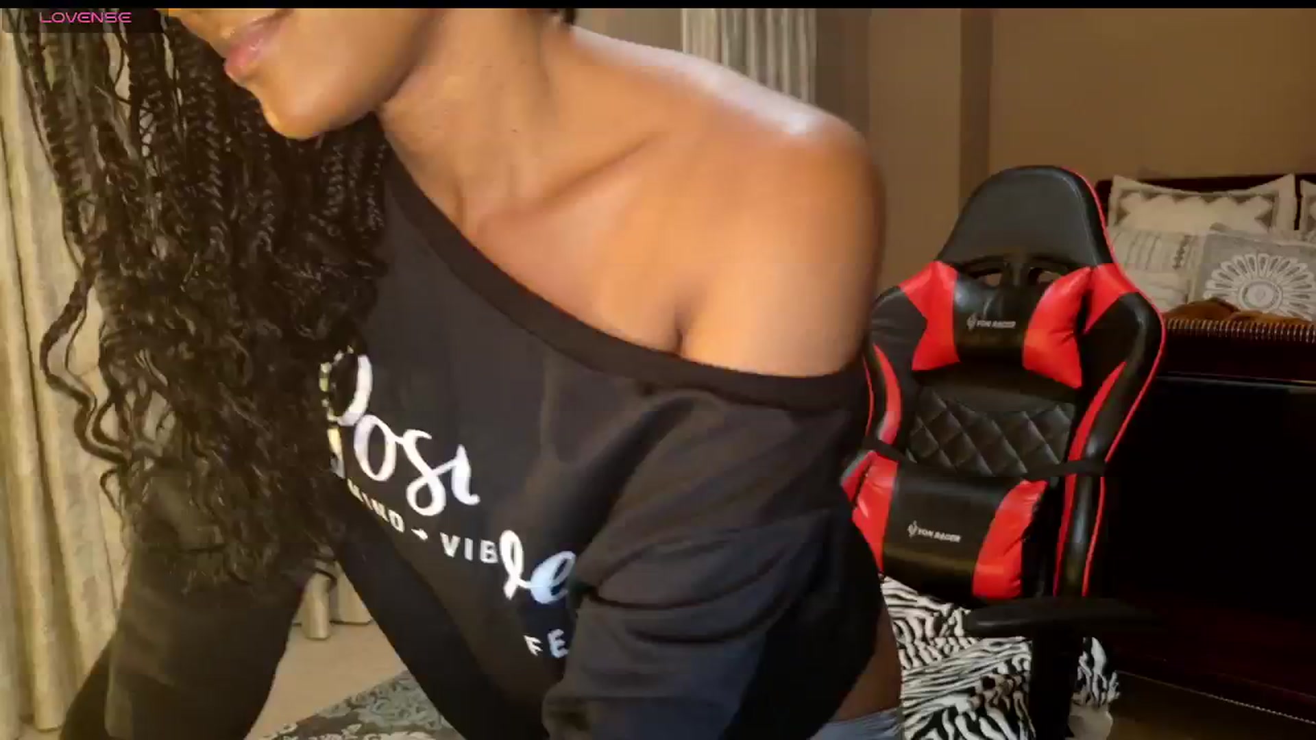 Gallery image thumbnail from Ms_WetNWild's myfreecams stream on, 09/09/2024, 24:01 image 5 of 20