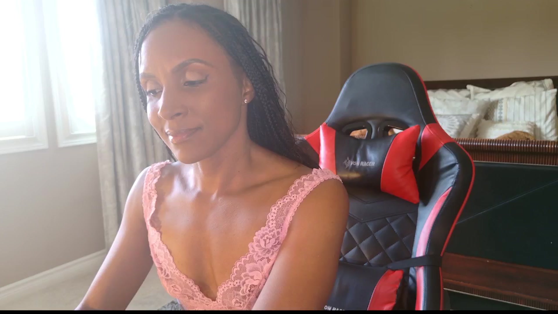 Gallery image thumbnail from Ms_WetNWild's myfreecams stream on, 11/02/2024, 17:05 image 10 of 20