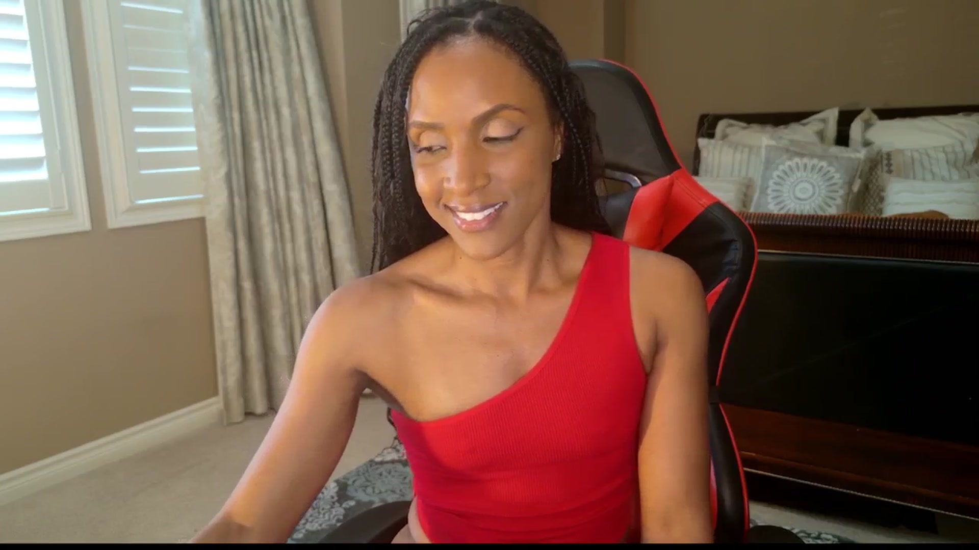 Gallery image thumbnail from Ms_WetNWild's myfreecams stream on, 11/03/2024, 20:41 image 3 of 20