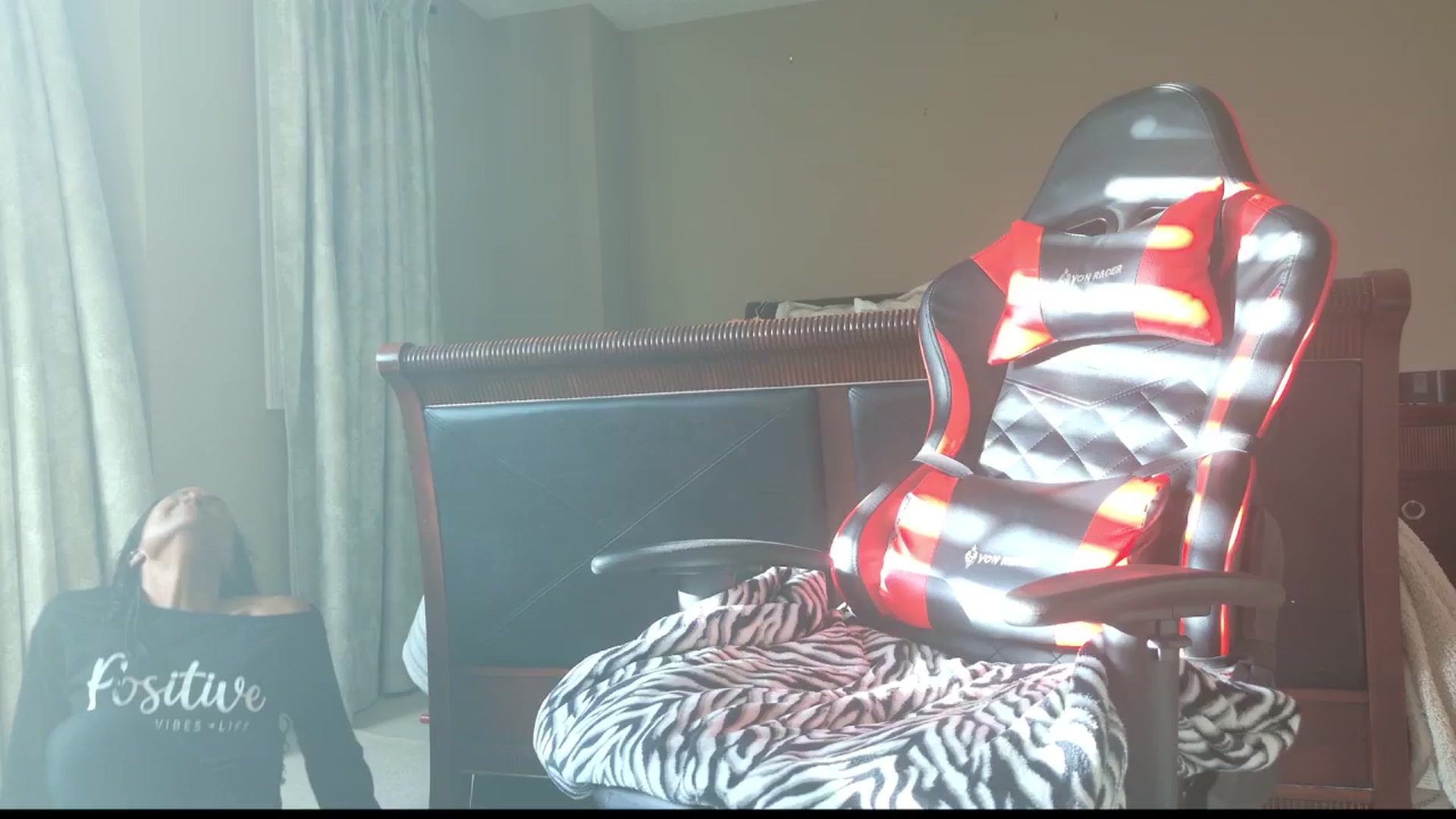 Gallery image thumbnail from Ms_WetNWild's myfreecams stream on, 11/03/2024, 20:51 image 4 of 20