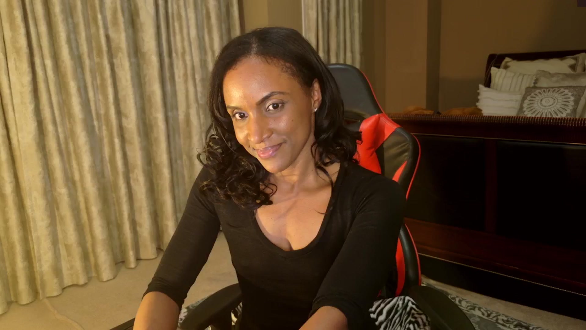 Gallery image thumbnail from Ms_WetNWild's myfreecams stream on, 11/17/2024, 11:37 image 9 of 20