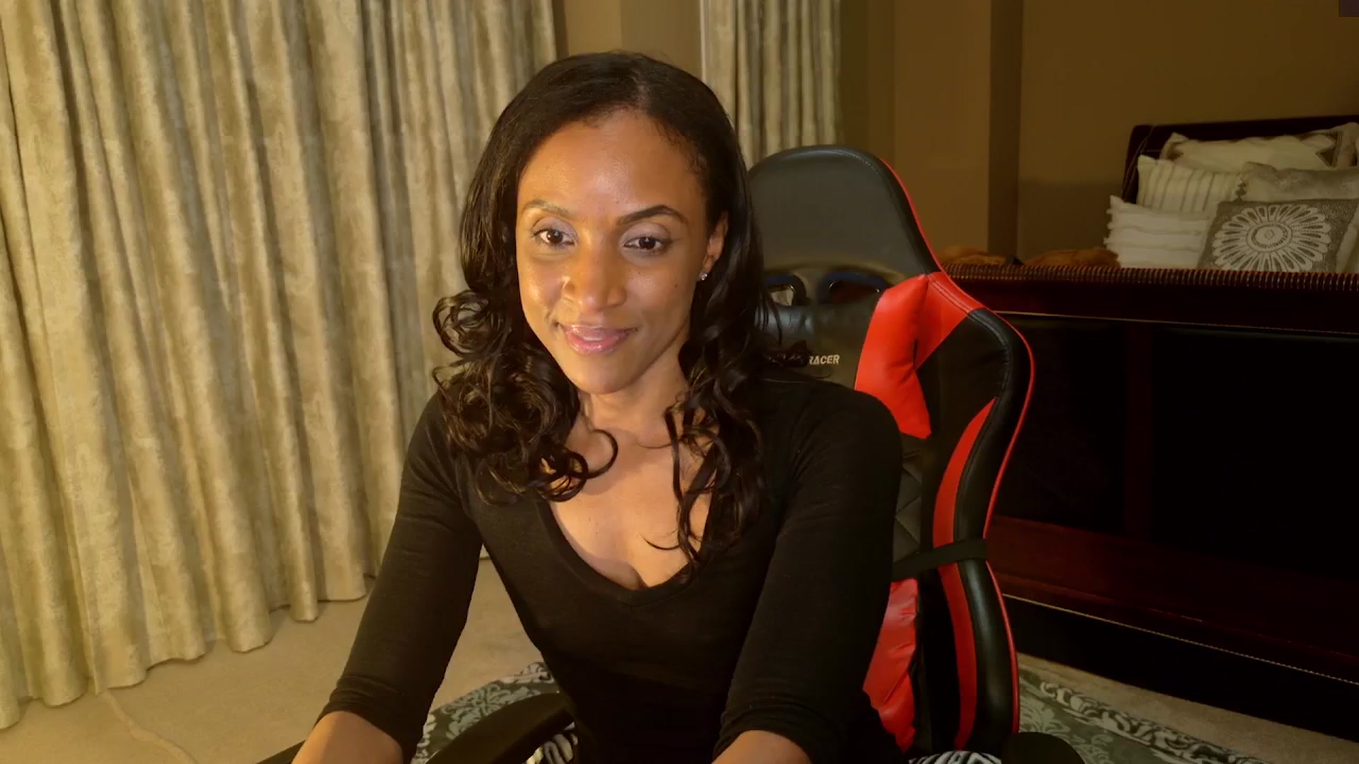 Gallery image thumbnail from Ms_WetNWild's myfreecams stream on, 11/17/2024, 11:37 image 8 of 20