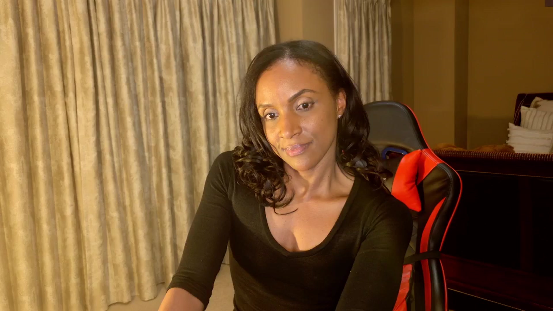 Gallery image thumbnail from Ms_WetNWild's myfreecams stream on, 11/17/2024, 11:37 image 11 of 20