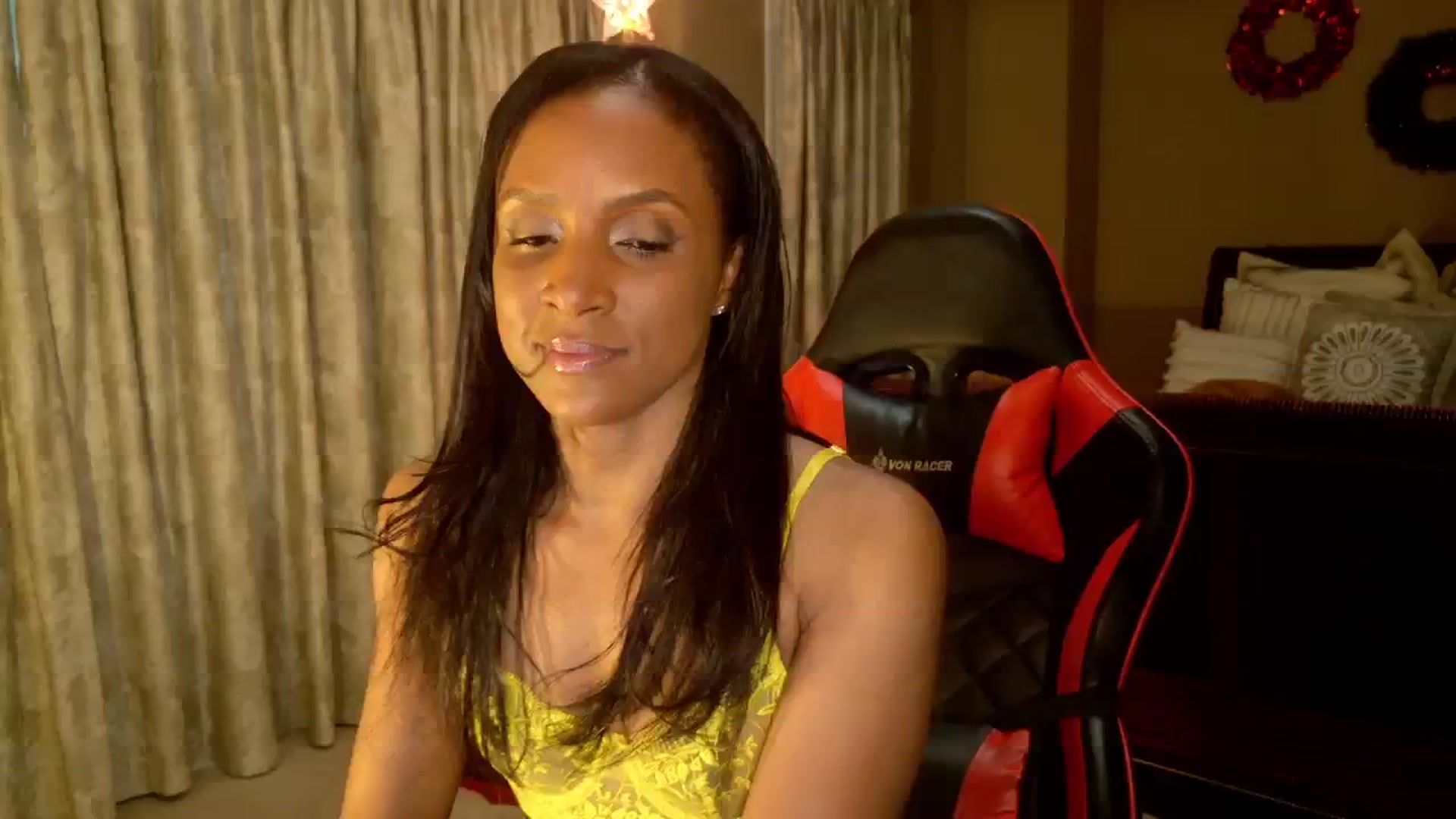 Gallery image thumbnail from Ms_WetNWild's myfreecams stream on, 12/20/2024, 15:24 image 8 of 20
