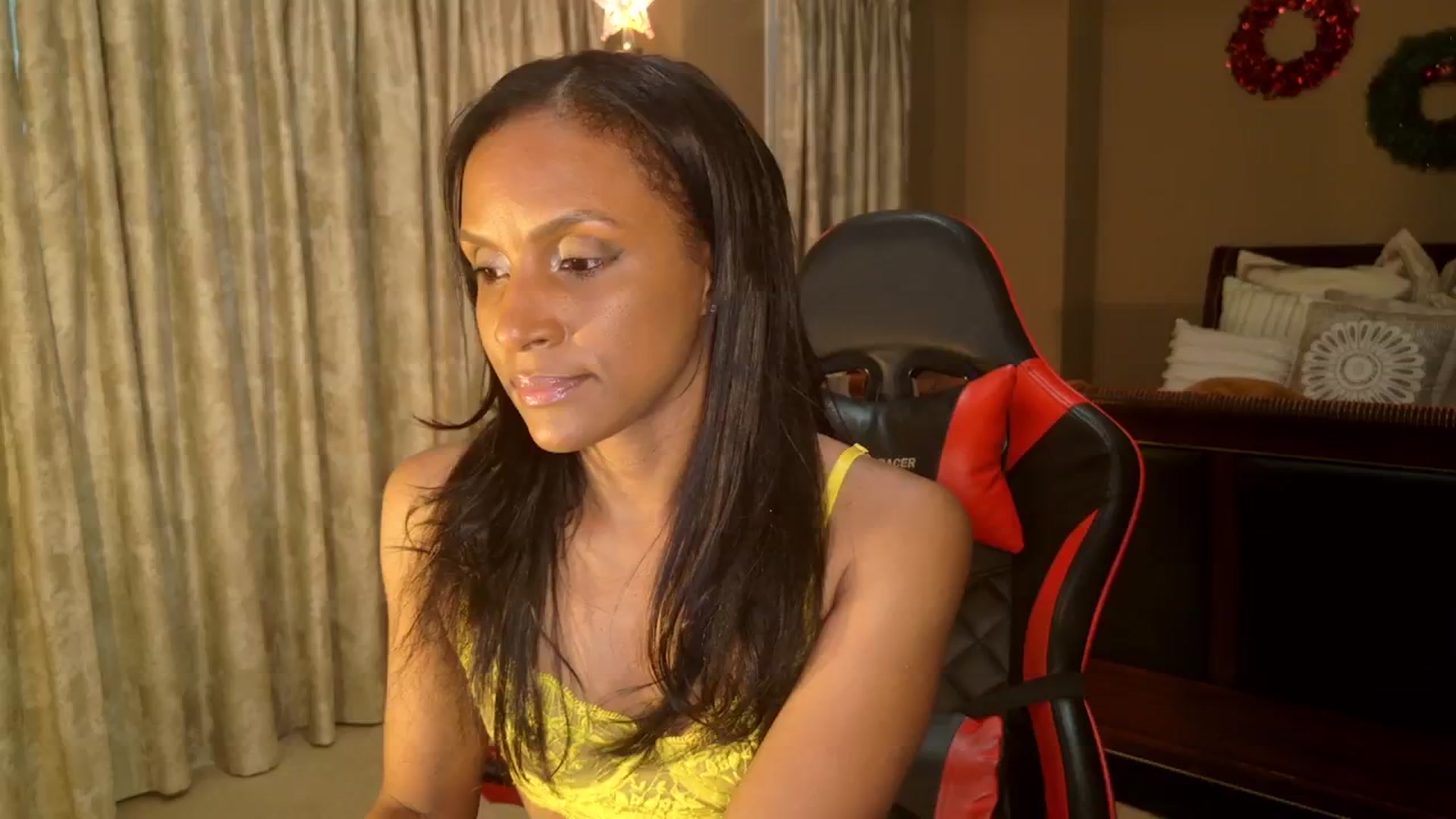 Gallery image thumbnail from Ms_WetNWild's myfreecams stream on, 12/20/2024, 15:24 image 10 of 20