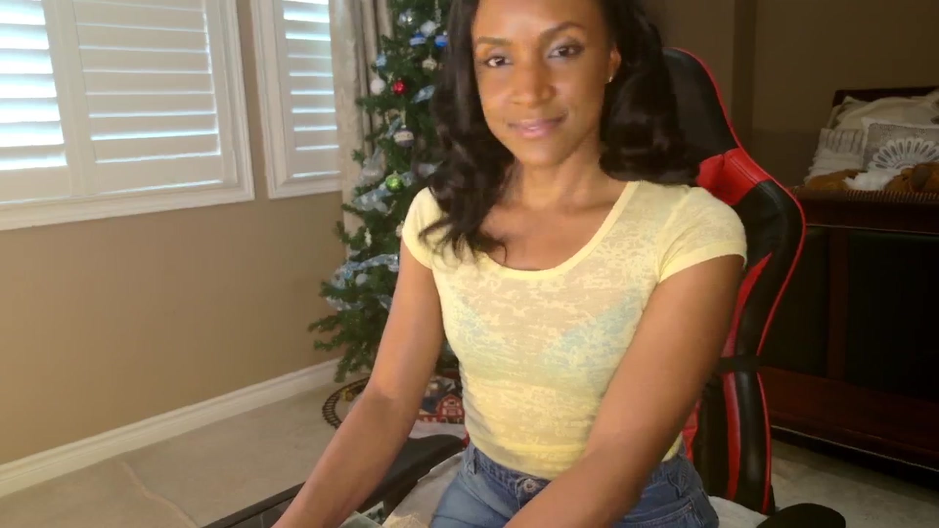 Gallery image thumbnail from Ms_WetNWild's myfreecams stream on, 12/28/2024, 17:28 image 13 of 20