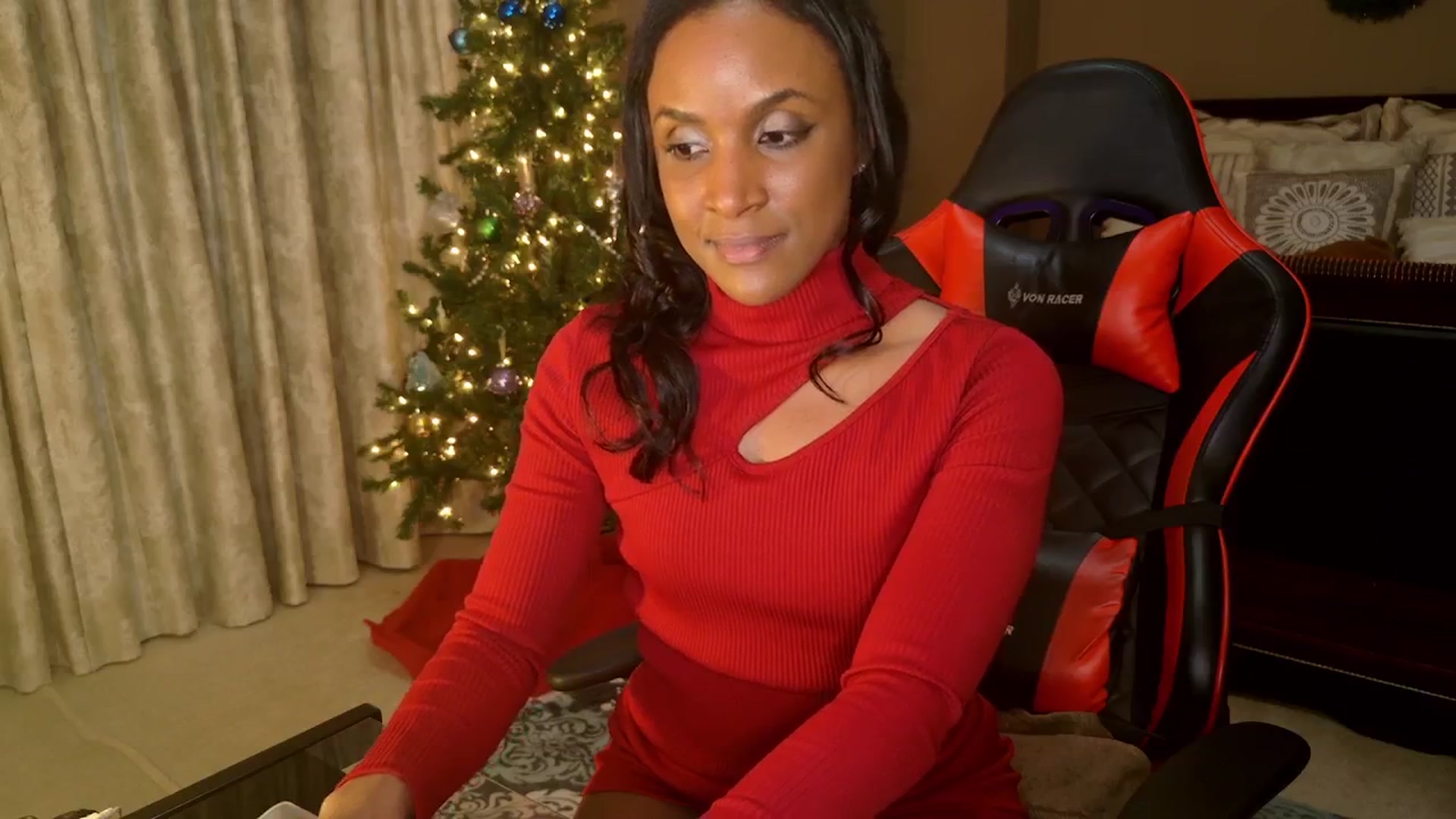 Gallery image thumbnail from Ms_WetNWild's myfreecams stream on, 12/31/2024, 21:07 image 19 of 20