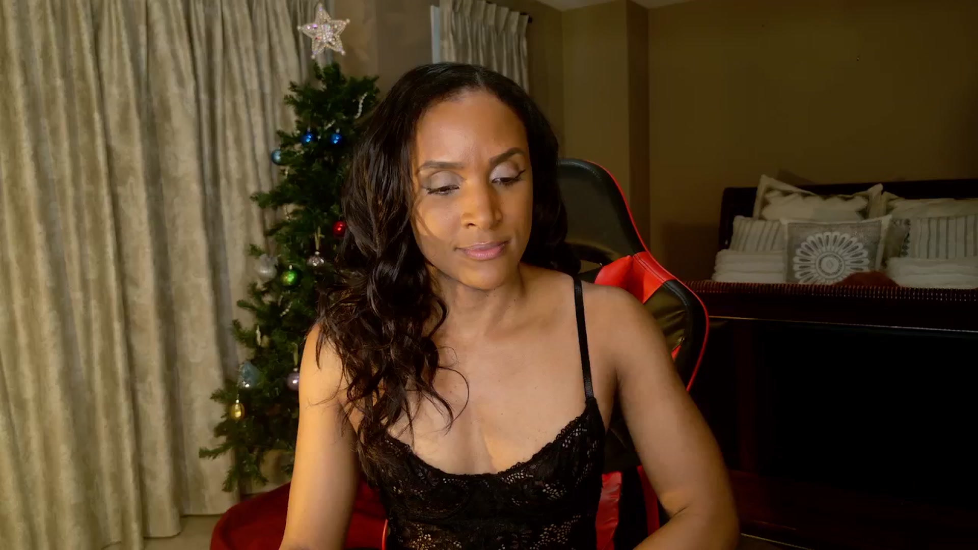 Gallery image thumbnail from Ms_WetNWild's myfreecams stream on, 01/03/2025, 16:52 image 8 of 20