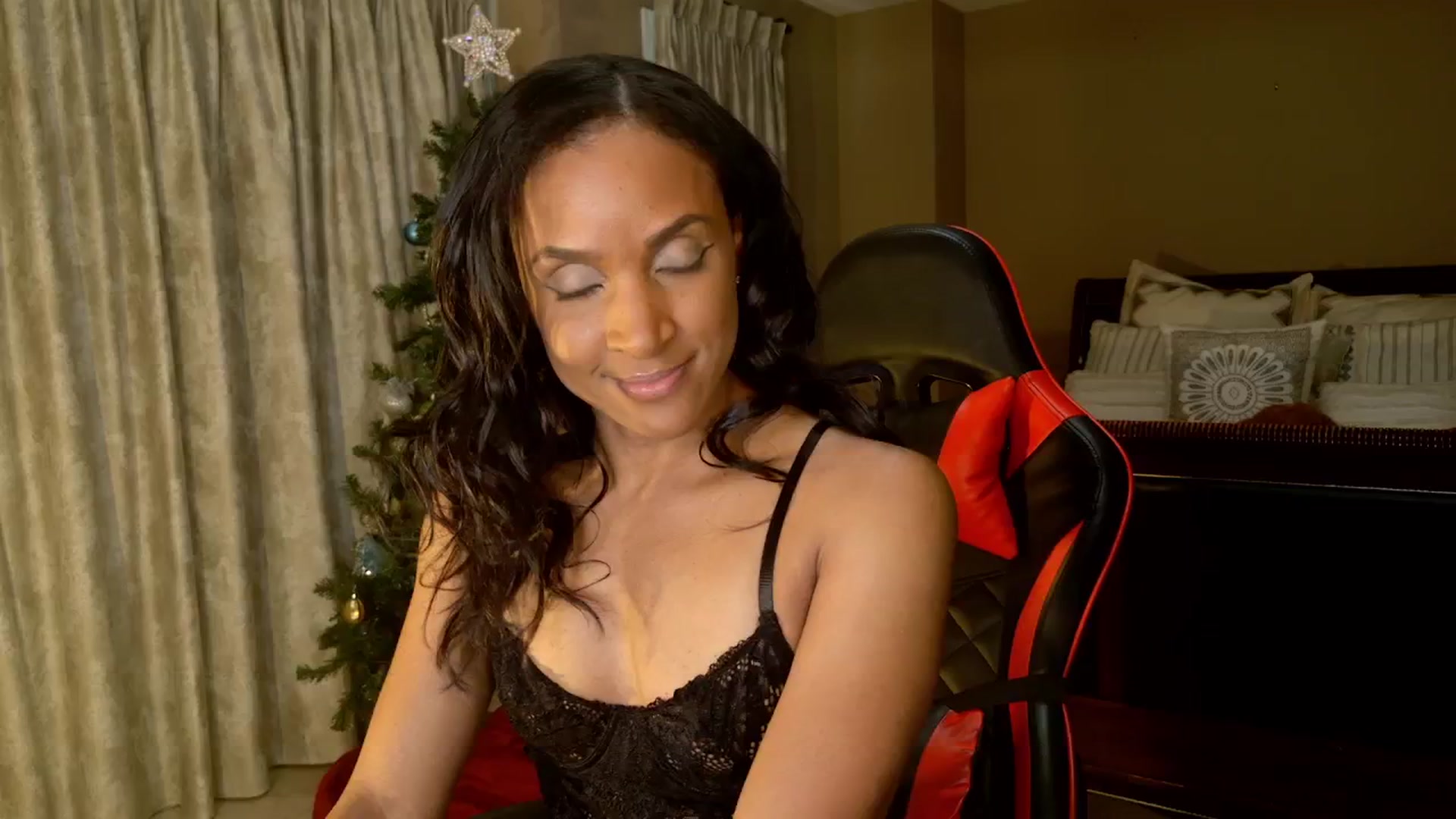 Gallery image thumbnail from Ms_WetNWild's myfreecams stream on, 01/03/2025, 16:52 image 5 of 20