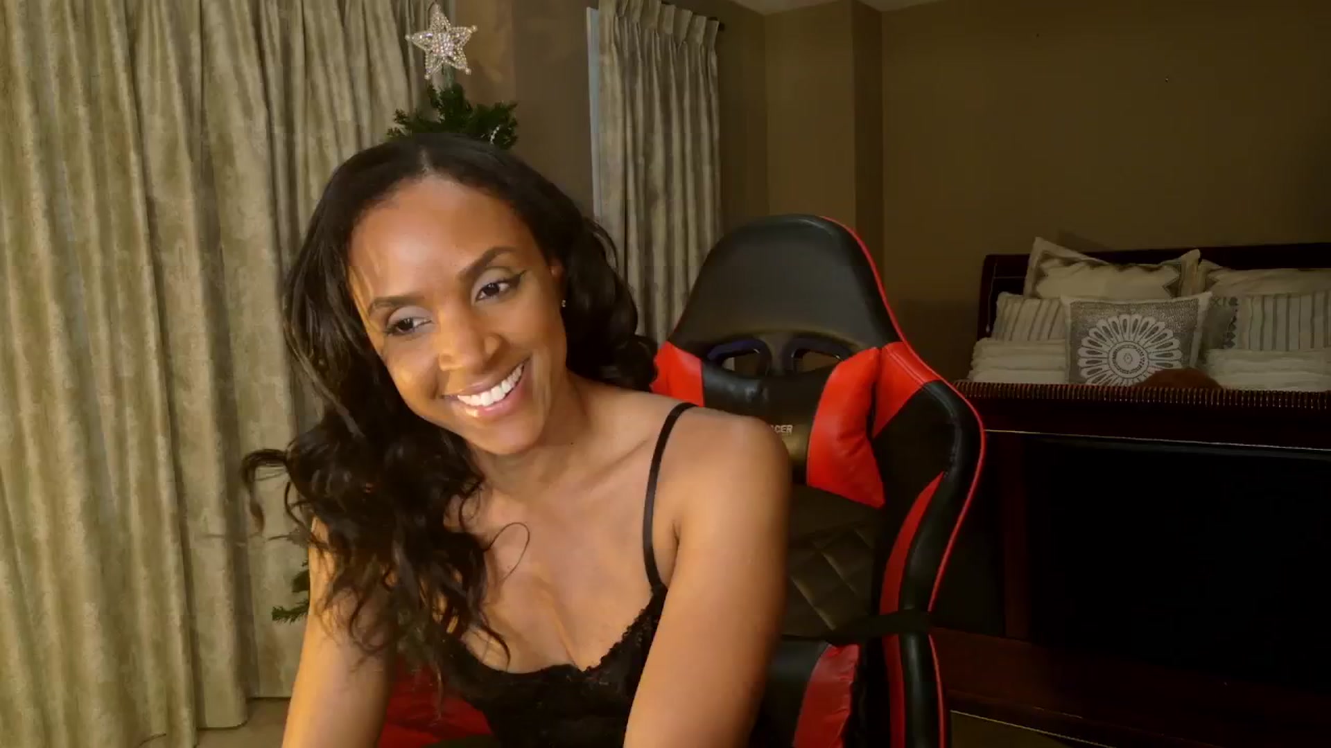 Gallery image thumbnail from Ms_WetNWild's myfreecams stream on, 01/03/2025, 16:52 image 11 of 20