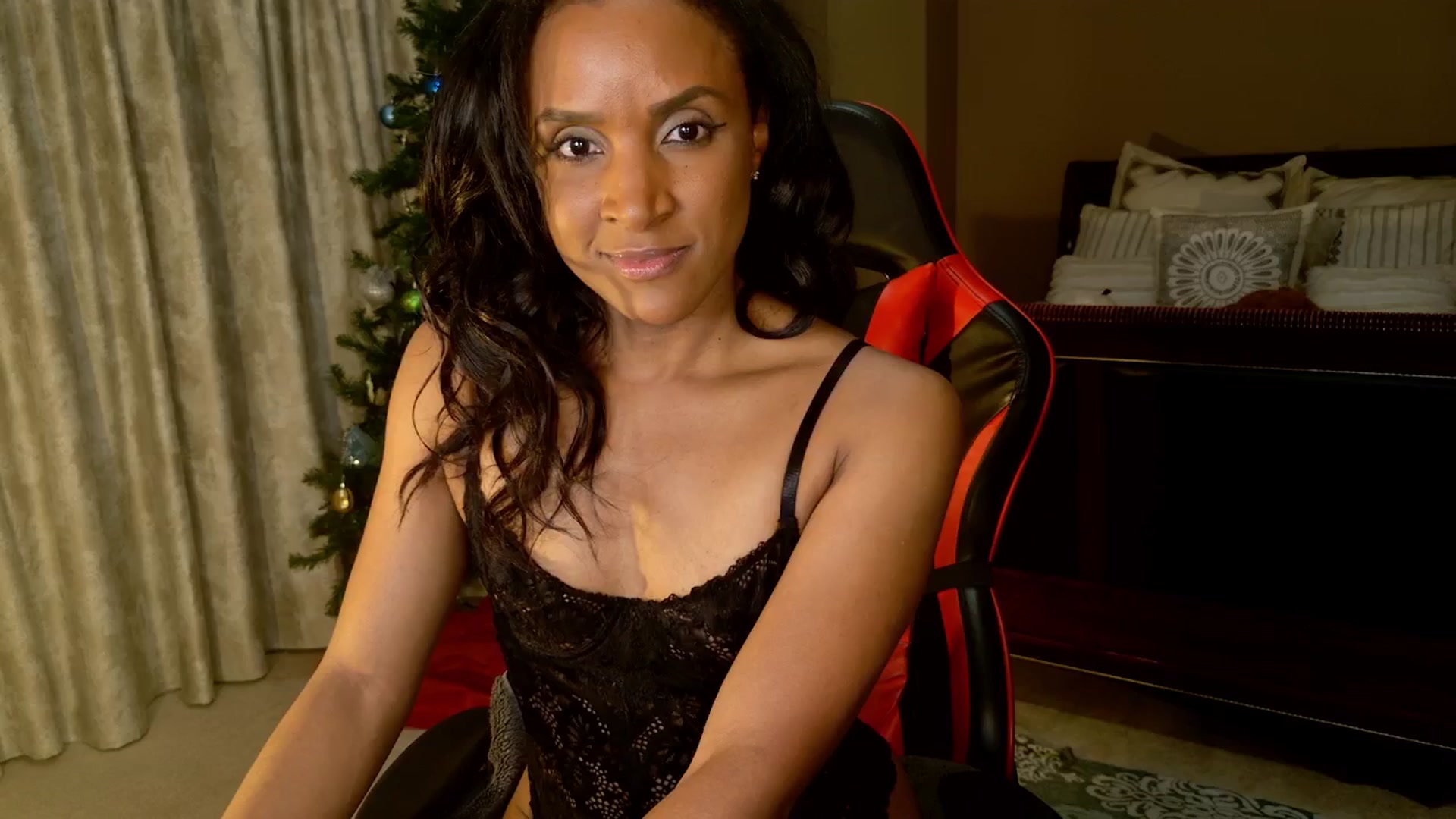 Gallery image thumbnail from Ms_WetNWild's myfreecams stream on, 01/03/2025, 17:44 image 2 of 20