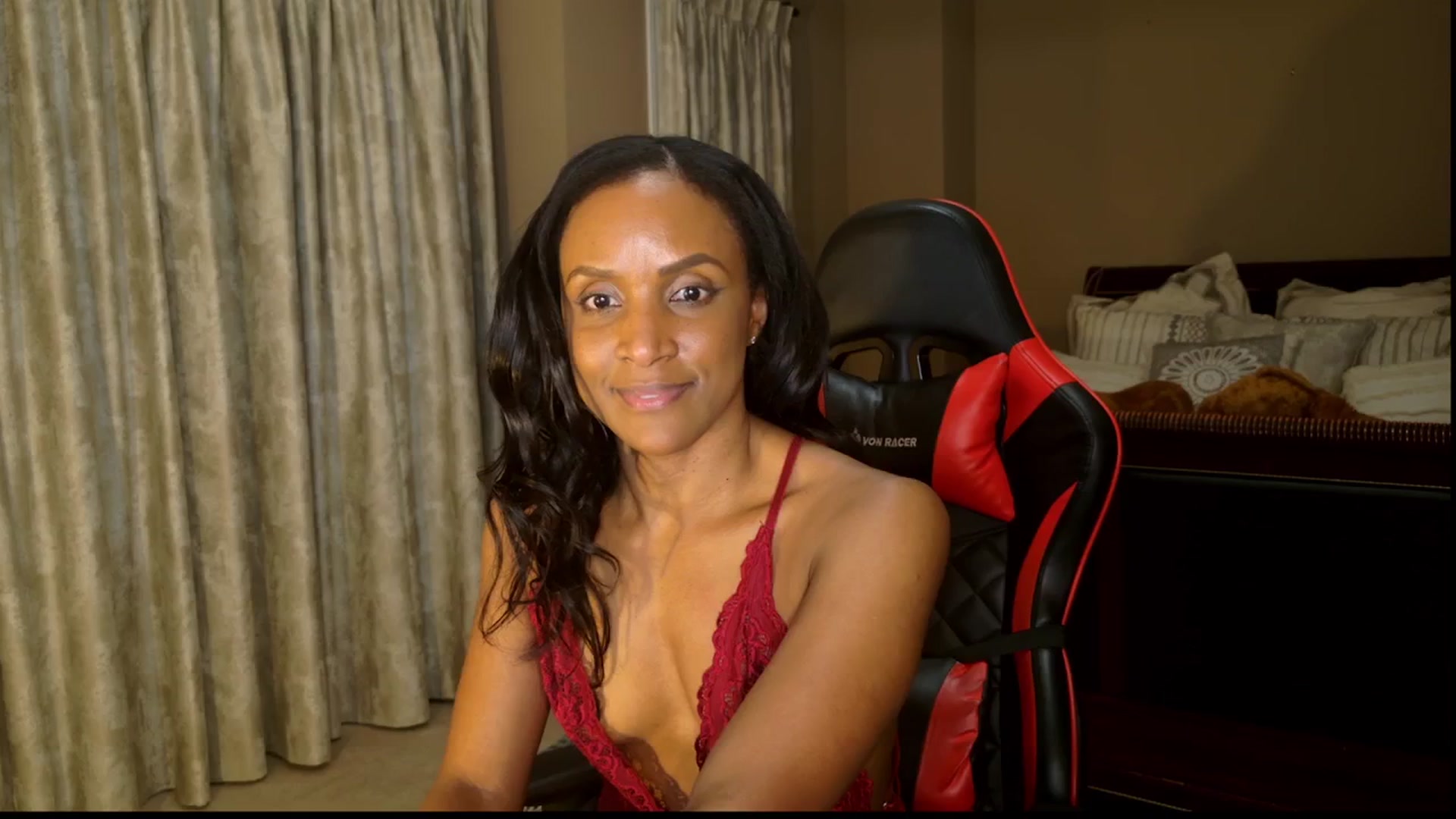 Gallery image thumbnail from Ms_WetNWild's myfreecams stream on, 01/13/2025, 06:17 image 12 of 20