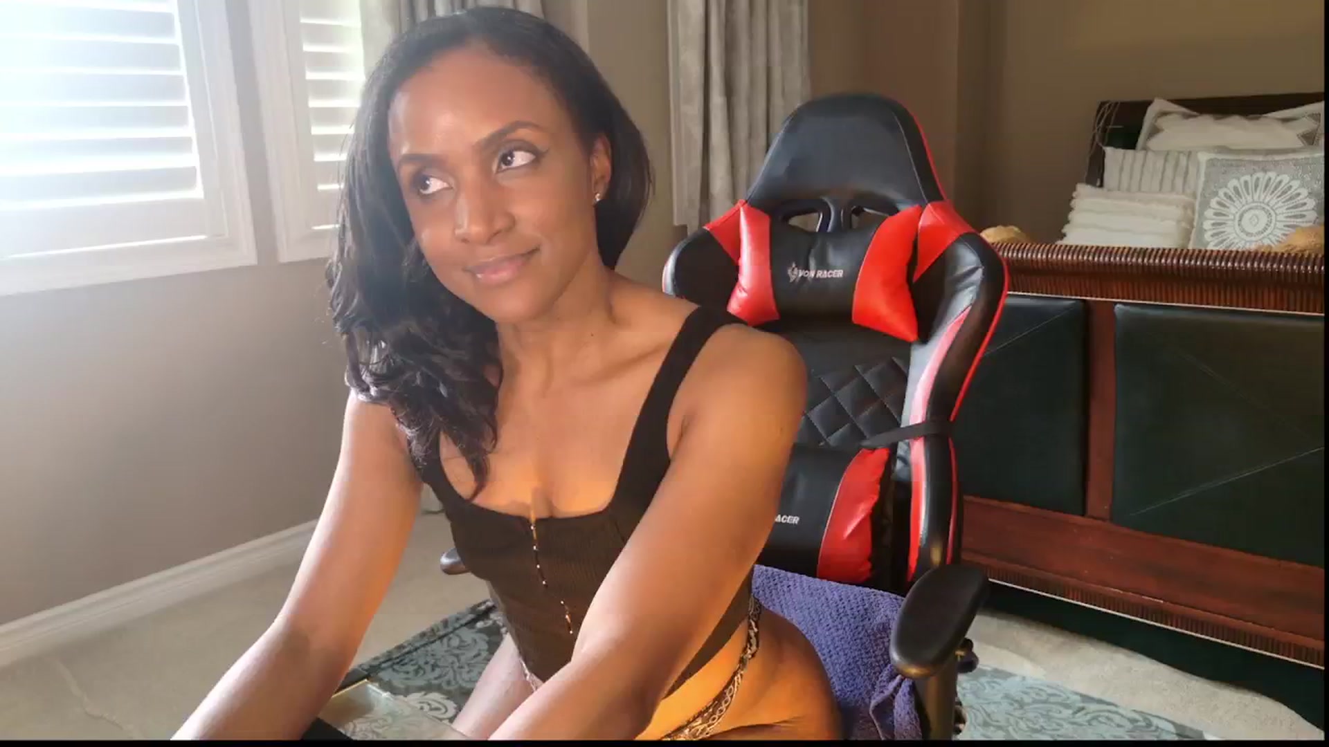 Gallery image thumbnail from Ms_WetNWild's myfreecams stream on, 01/17/2025, 21:53 image 4 of 20