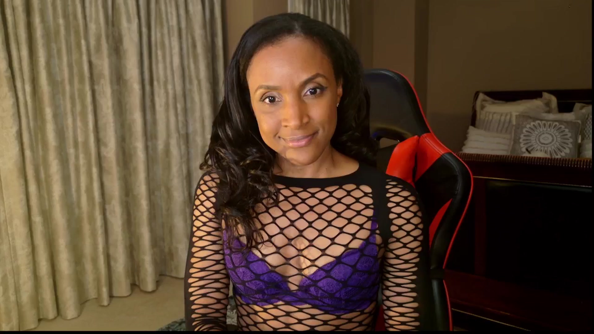 Gallery image thumbnail from Ms_WetNWild's myfreecams stream on, 01/20/2025, 04:43 image 5 of 20