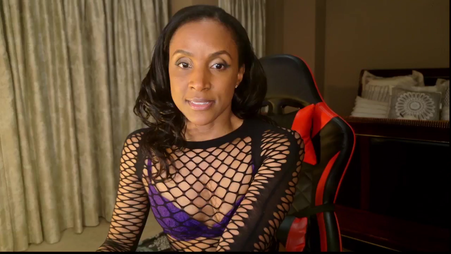 Gallery image thumbnail from Ms_WetNWild's myfreecams stream on, 01/20/2025, 04:43 image 6 of 20