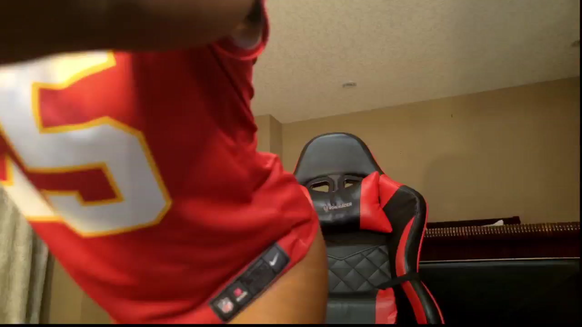 Gallery image thumbnail from Ms_WetNWild's myfreecams stream on, 01/27/2025, 01:38 image 4 of 20