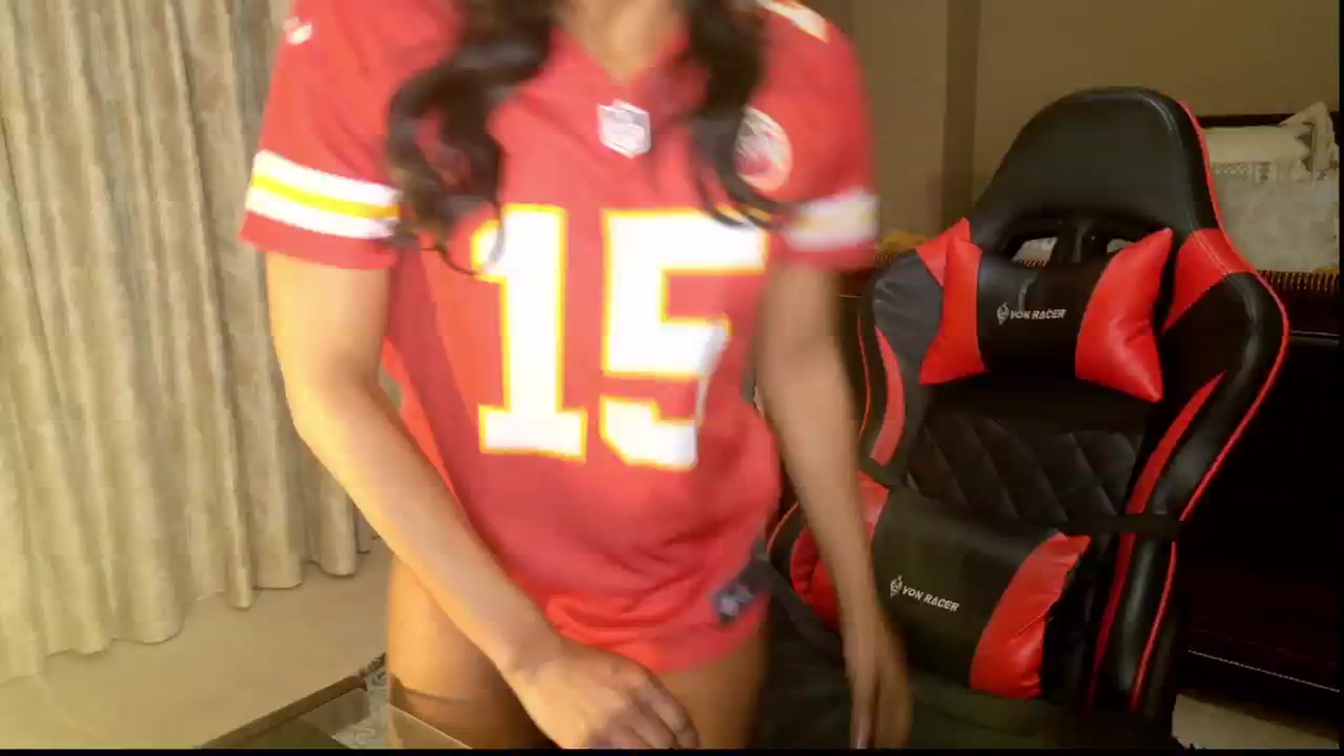 Gallery image thumbnail from Ms_WetNWild's myfreecams stream on, 01/27/2025, 03:01 image 11 of 20