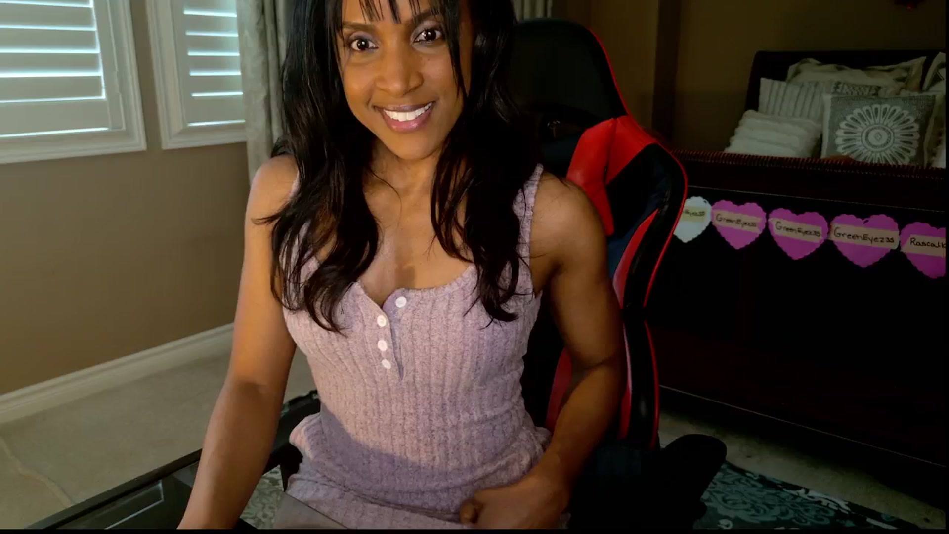 Gallery image thumbnail from Ms_WetNWild's myfreecams stream on, 02/06/2025, 18:31 image 19 of 20