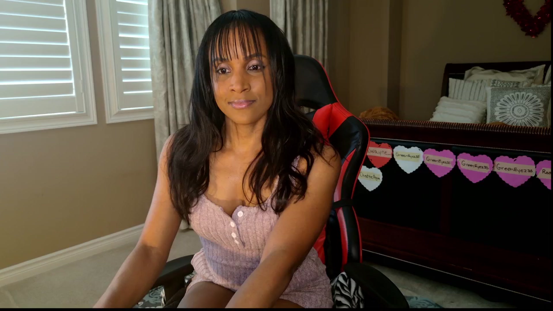 Gallery image thumbnail from Ms_WetNWild's myfreecams stream on, 02/06/2025, 18:31 image 1 of 20