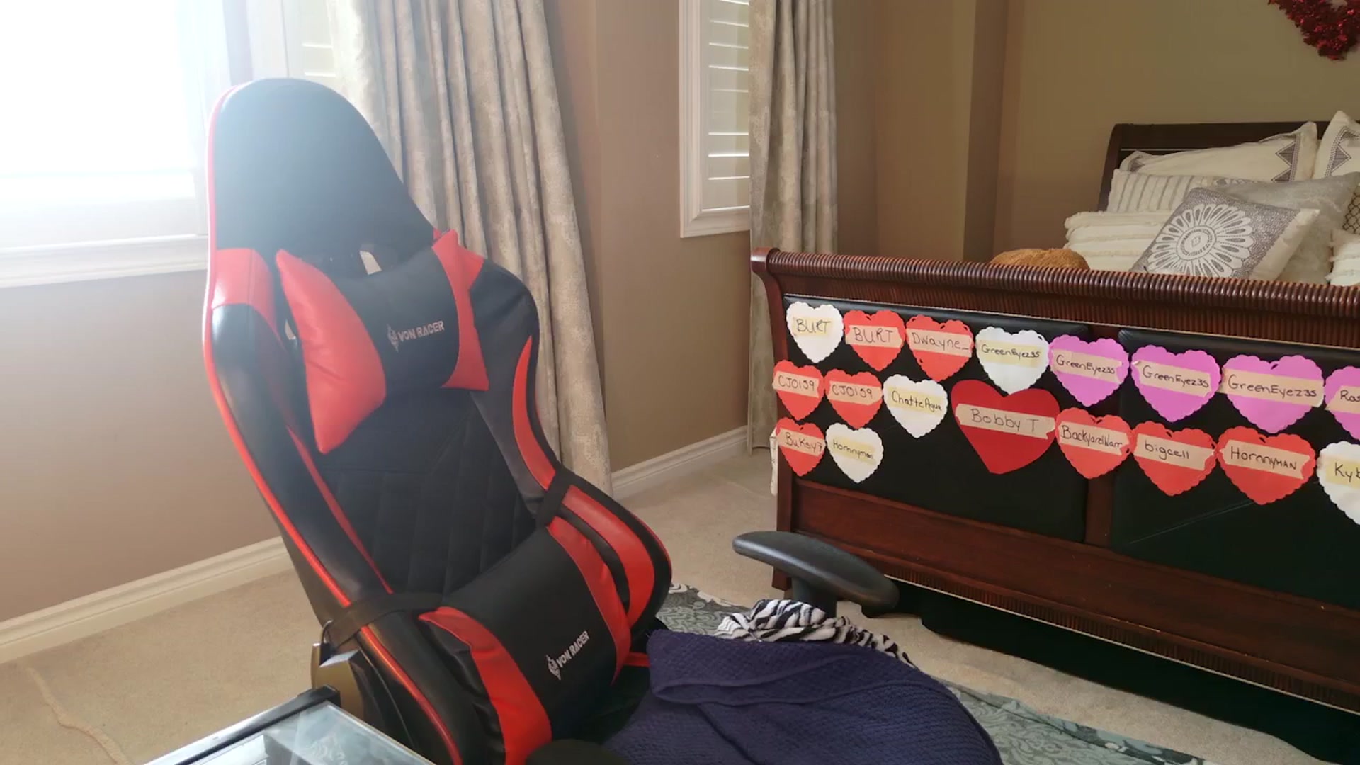 Gallery image thumbnail from Ms_WetNWild's myfreecams stream on, 02/09/2025, 17:09 image 11 of 20