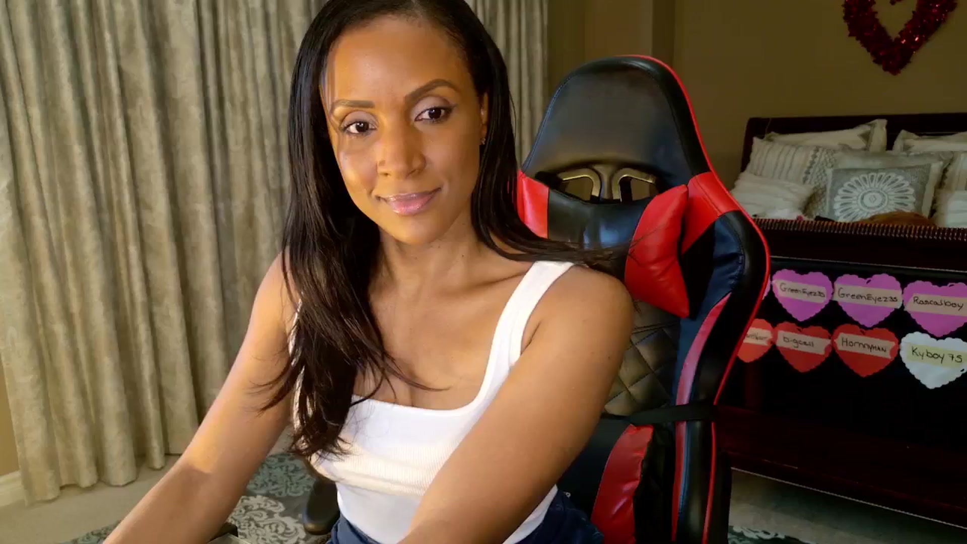 Gallery image thumbnail from Ms_WetNWild's myfreecams stream on, 02/18/2025, 15:50 image 18 of 20