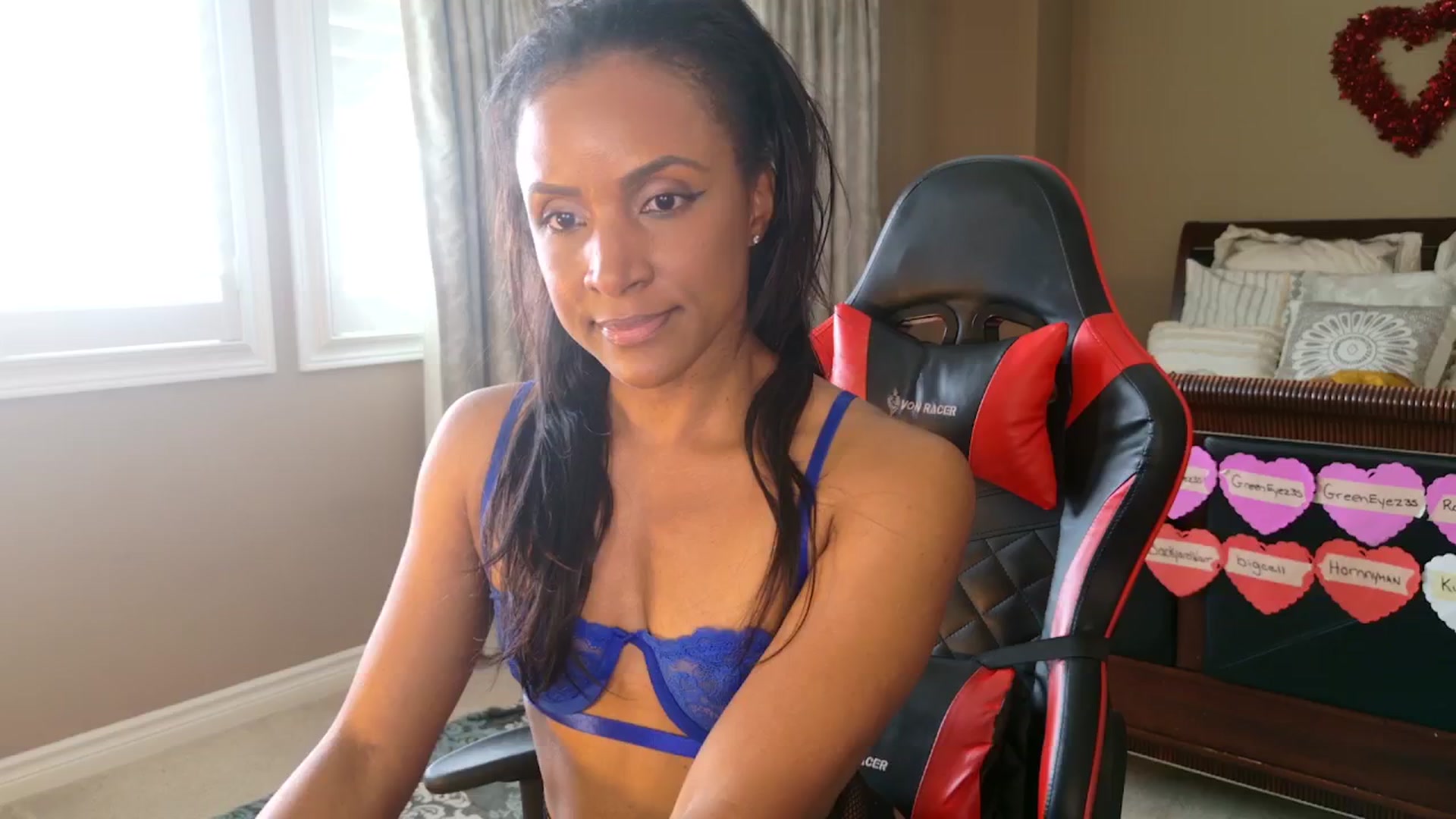 Gallery image thumbnail from Ms_WetNWild's myfreecams stream on, 02/19/2025, 20:20 image 11 of 20